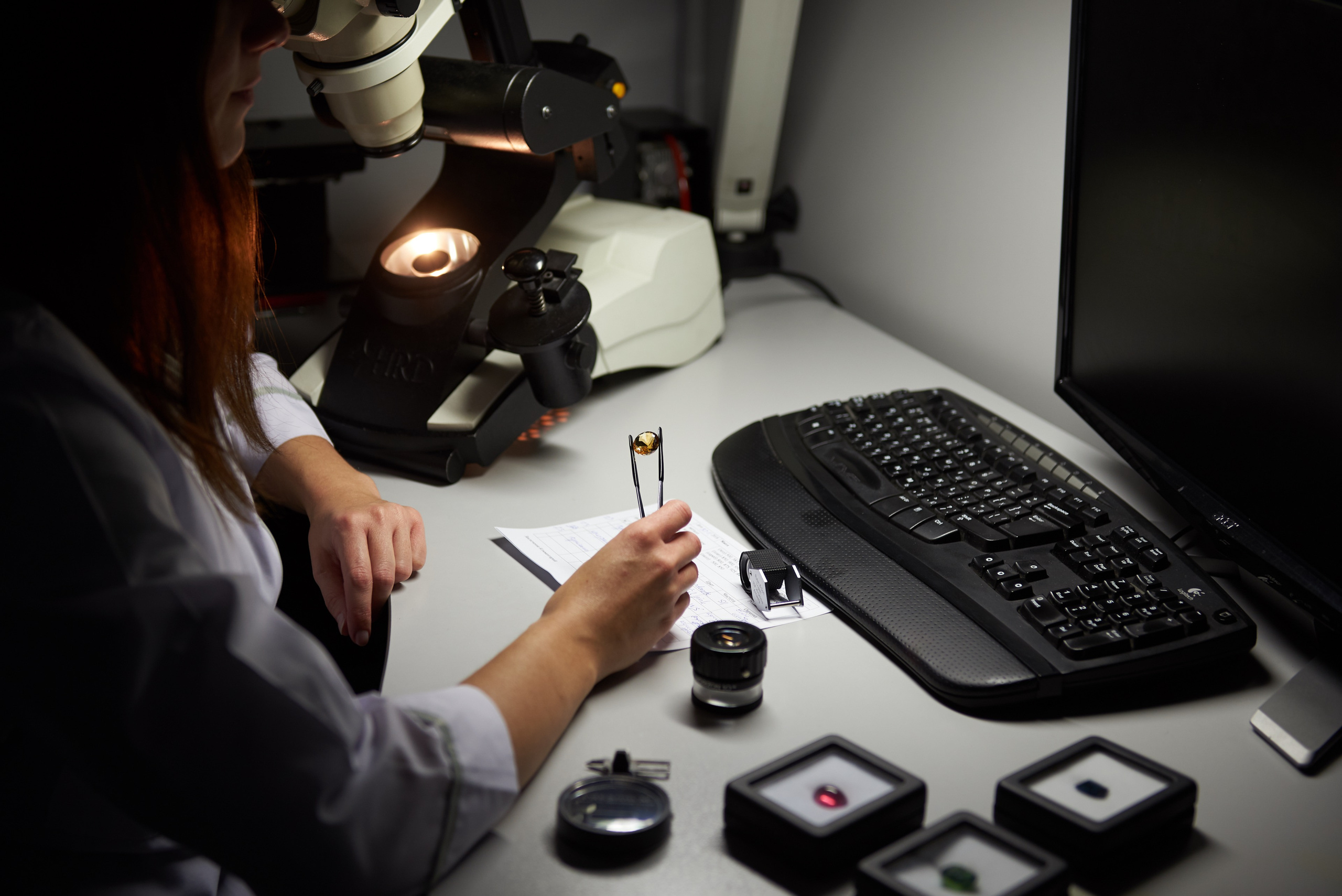 Gemological Laboratory. Commercial photographer | Anton Ermakov