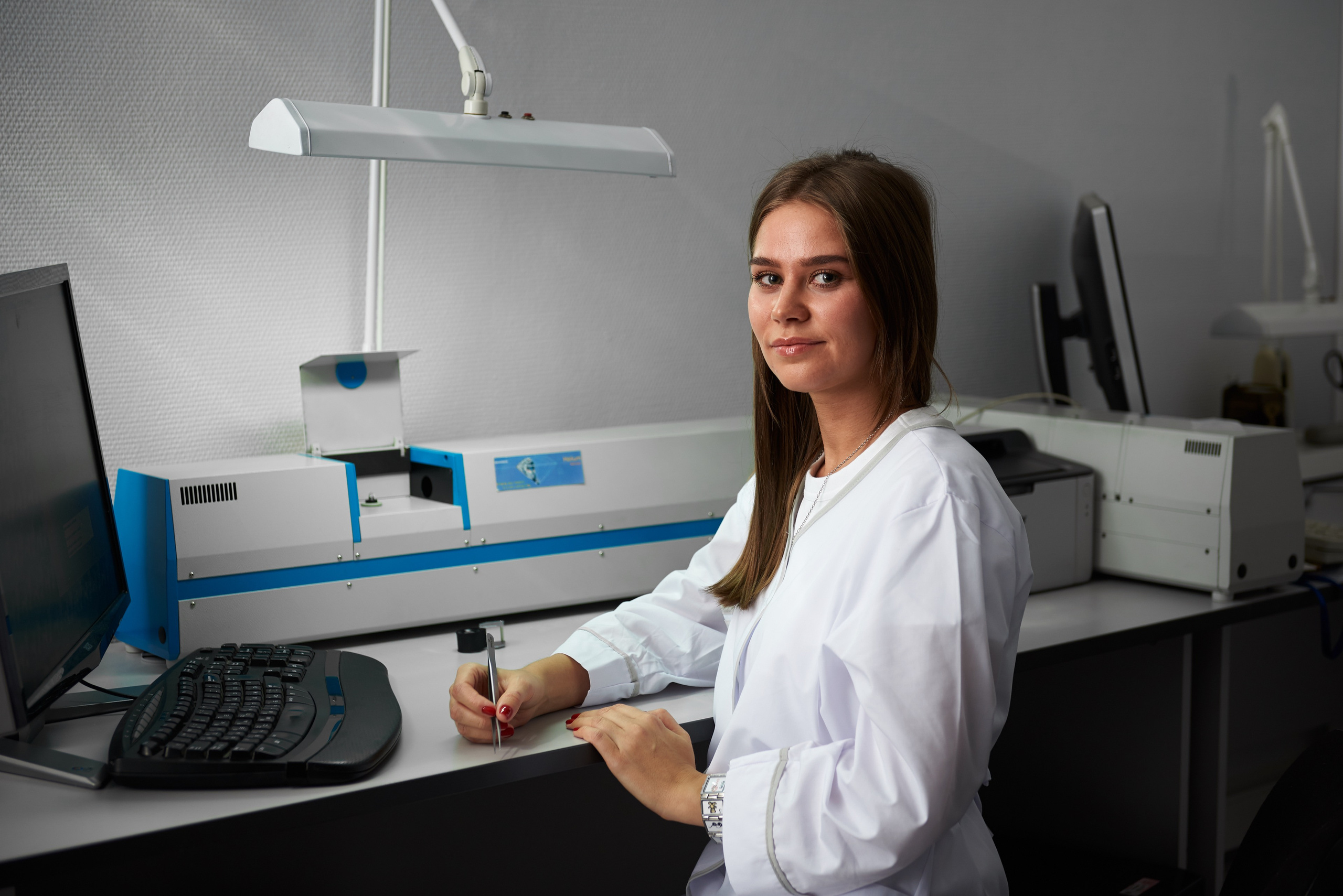 Gemological Laboratory. Commercial photographer | Anton Ermakov