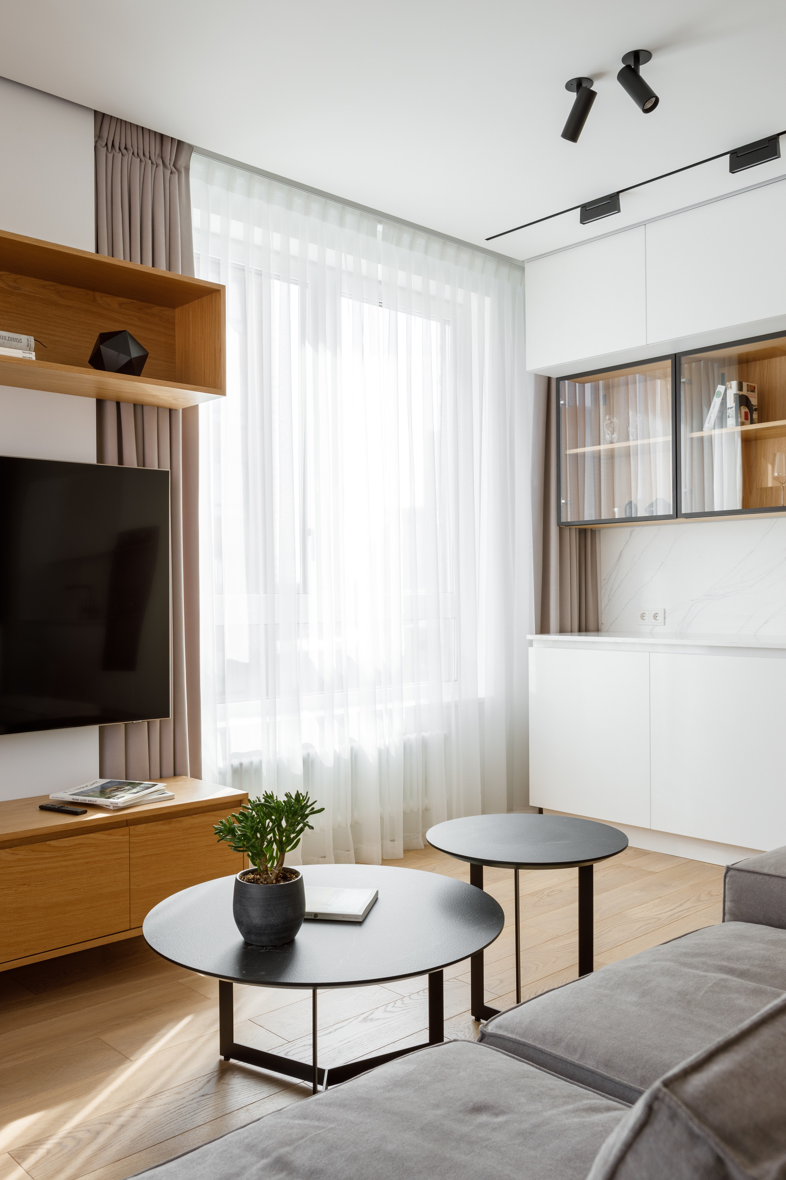 Apartment of 71 sq.m in the residential complex Western port. Commercial photographer | Anton Ermakov