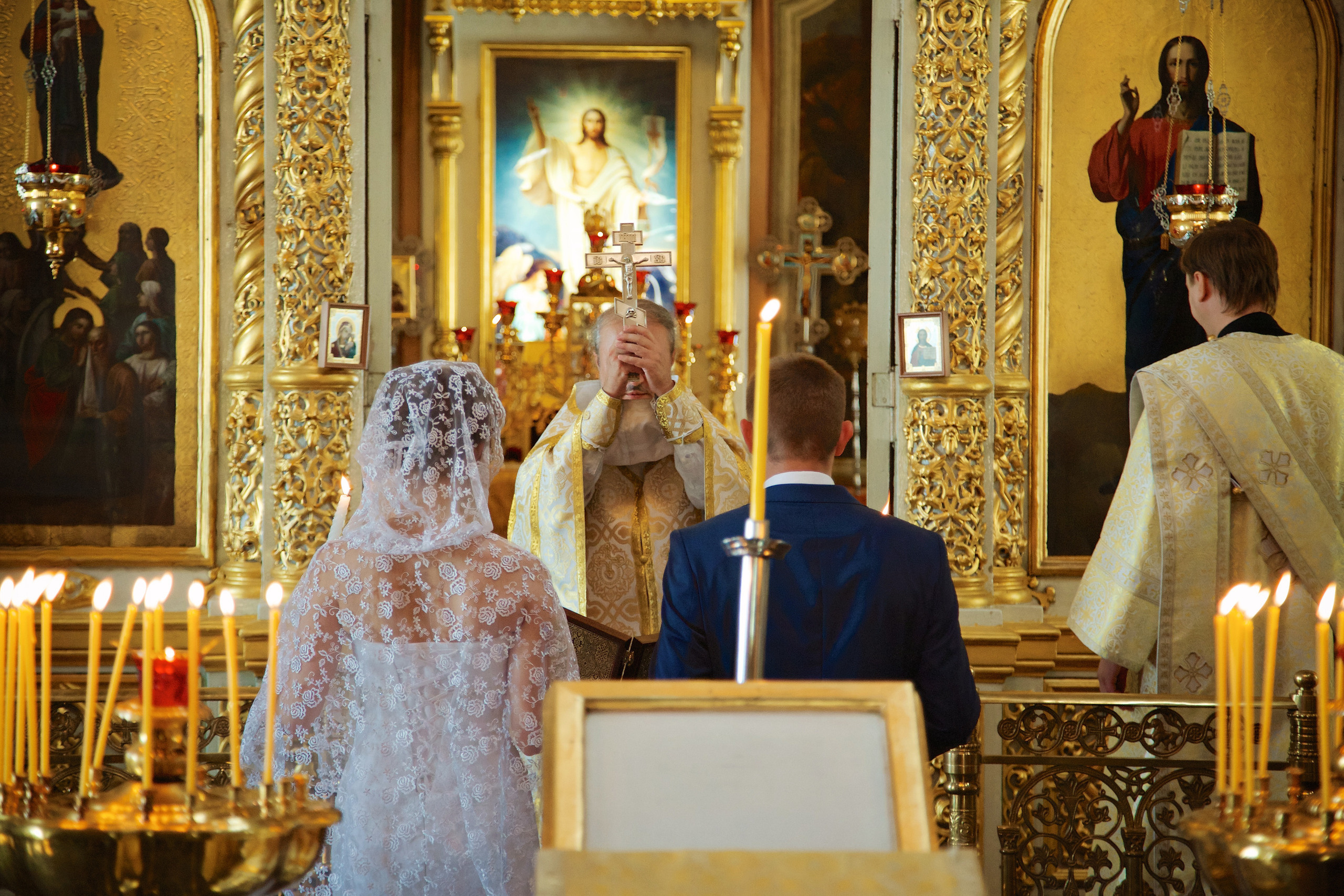 Яна и Алексей. Венчание. Семейный портретный свадебный фотограф Дмитрий Тимченко. Студия / фото