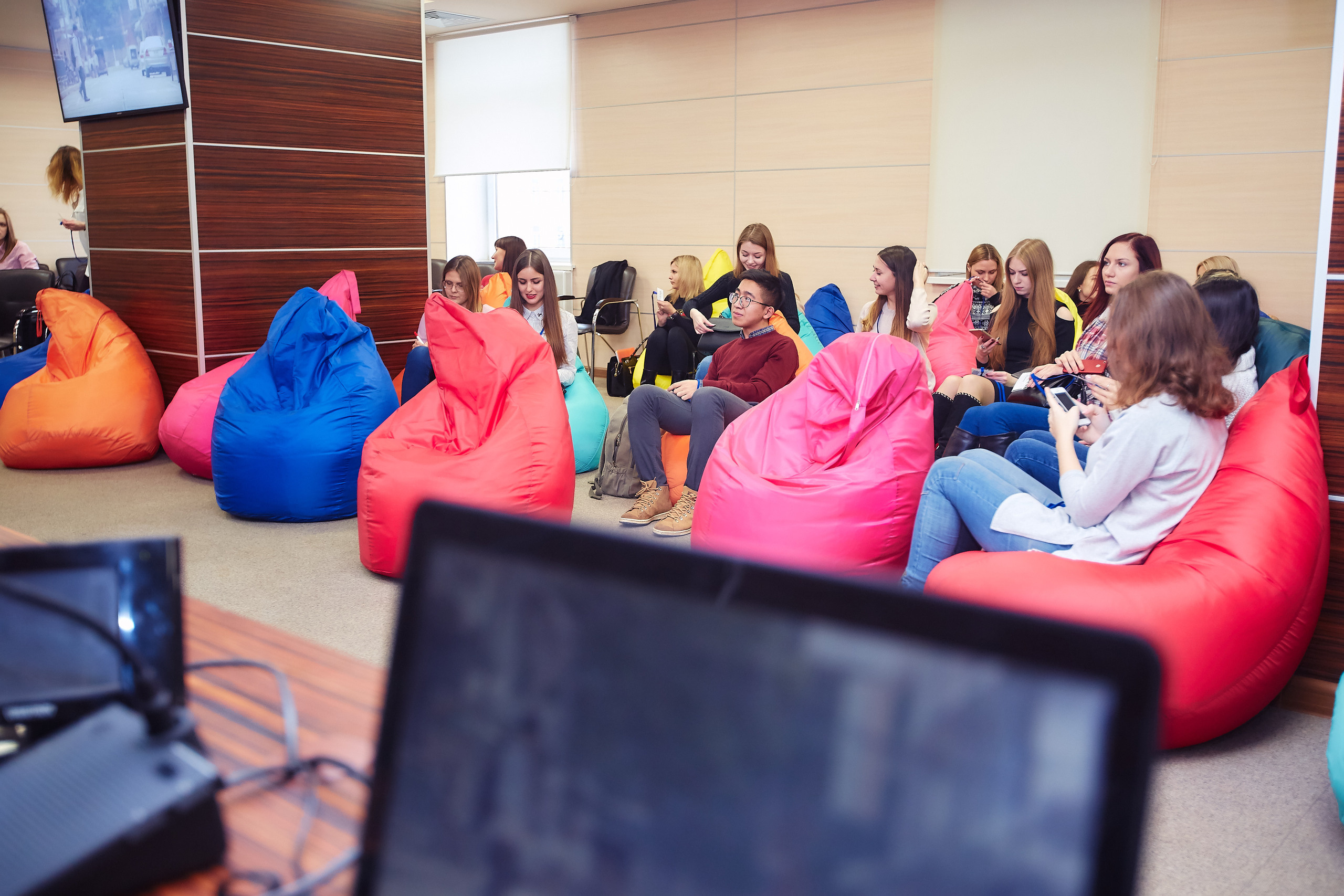 Бизнес-репортаж. Семейный портретный свадебный фотограф Дмитрий Тимченко. Студия / фото