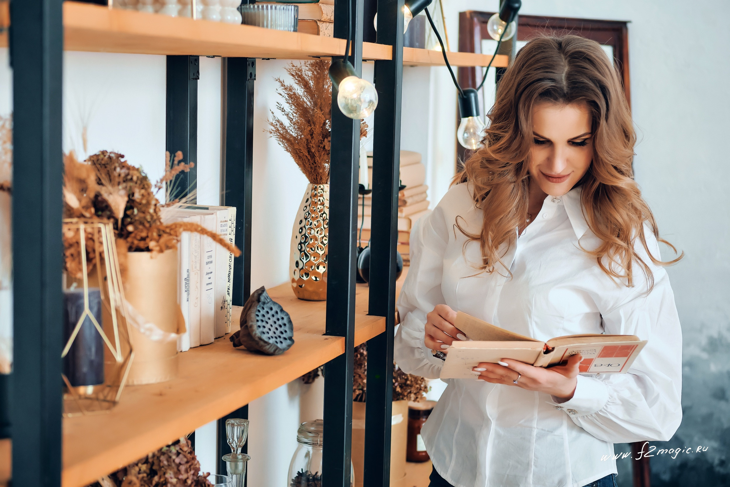 Ольга, Ангелина и Соня. Новый год. Семейный портретный свадебный фотограф Дмитрий Тимченко. Студия / фото