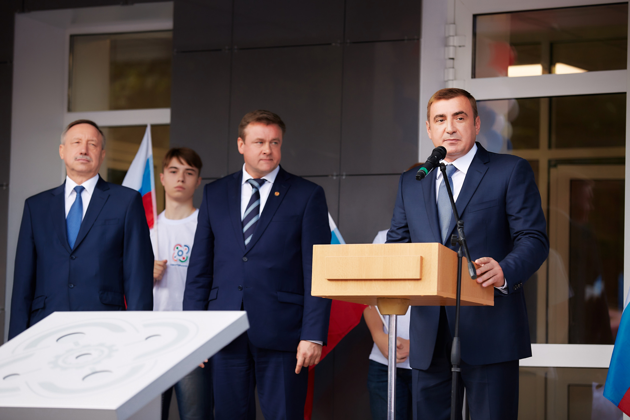 Бизнес-репортаж. Семейный портретный свадебный фотограф Дмитрий Тимченко. Студия / фото