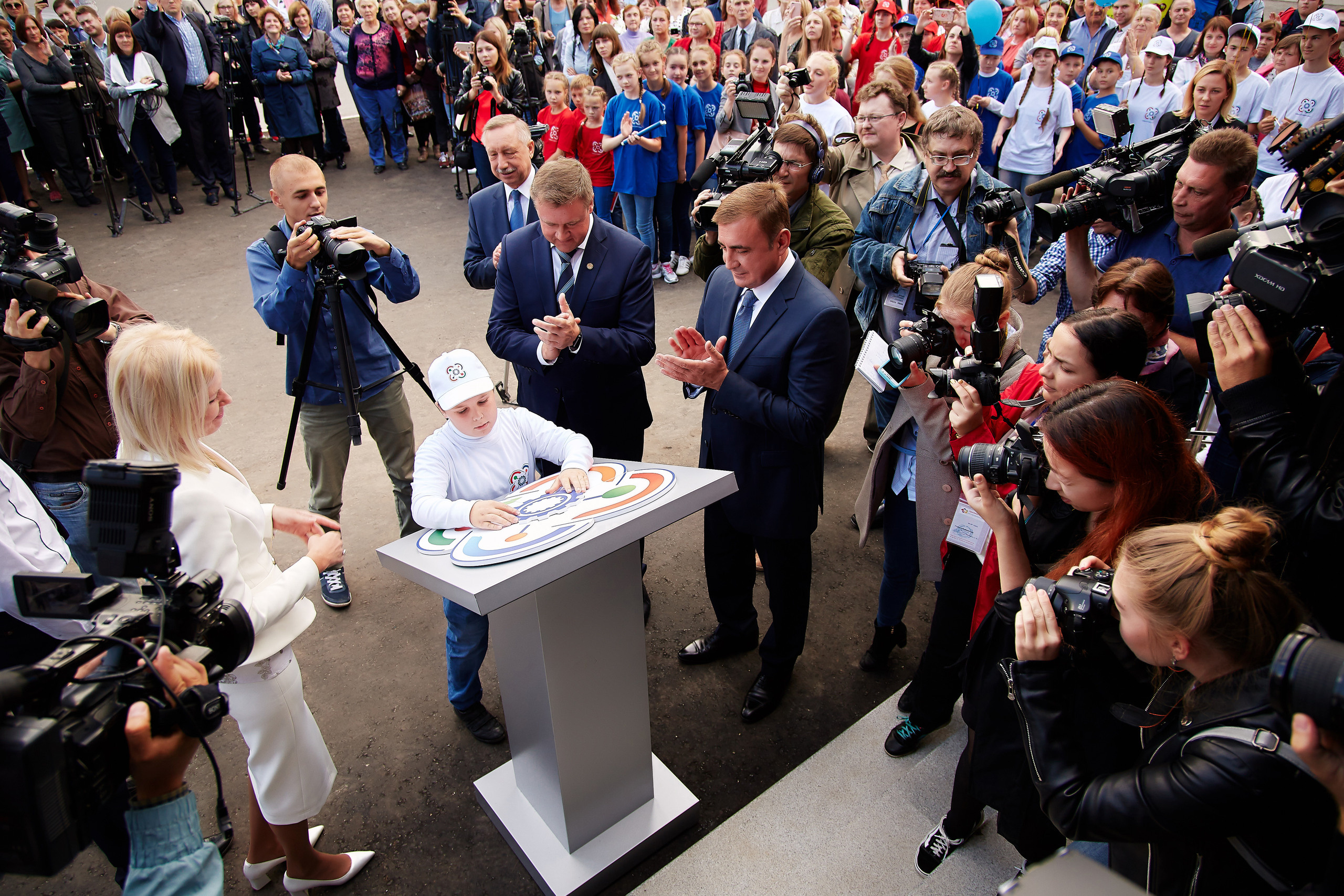 Бизнес-репортаж. Семейный портретный свадебный фотограф Дмитрий Тимченко. Студия / фото