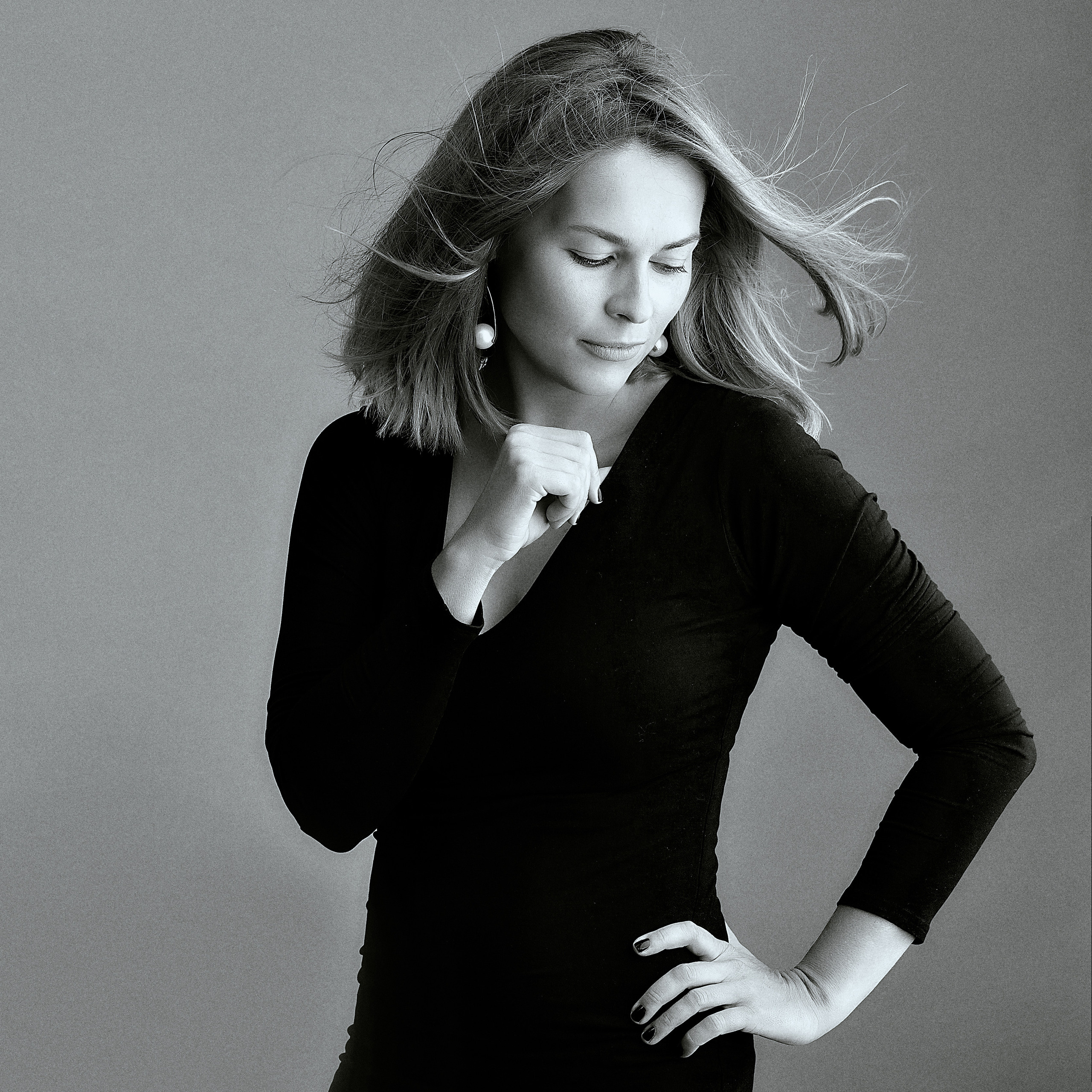 Марина и ее подруги. Семейный портретный свадебный фотограф Дмитрий Тимченко. Студия / фото