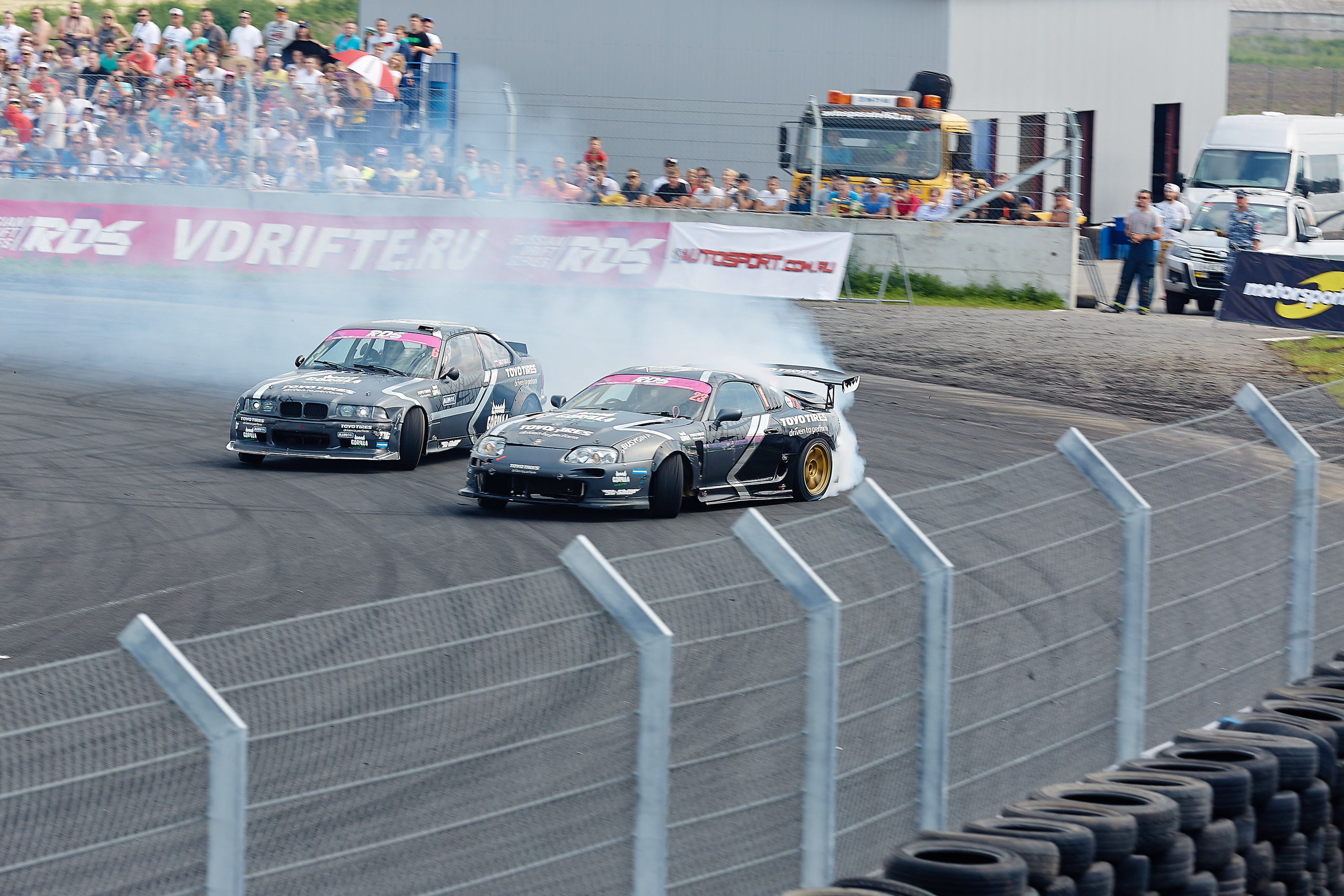 События и репортаж. Семейный портретный свадебный фотограф Дмитрий Тимченко. Студия / фото