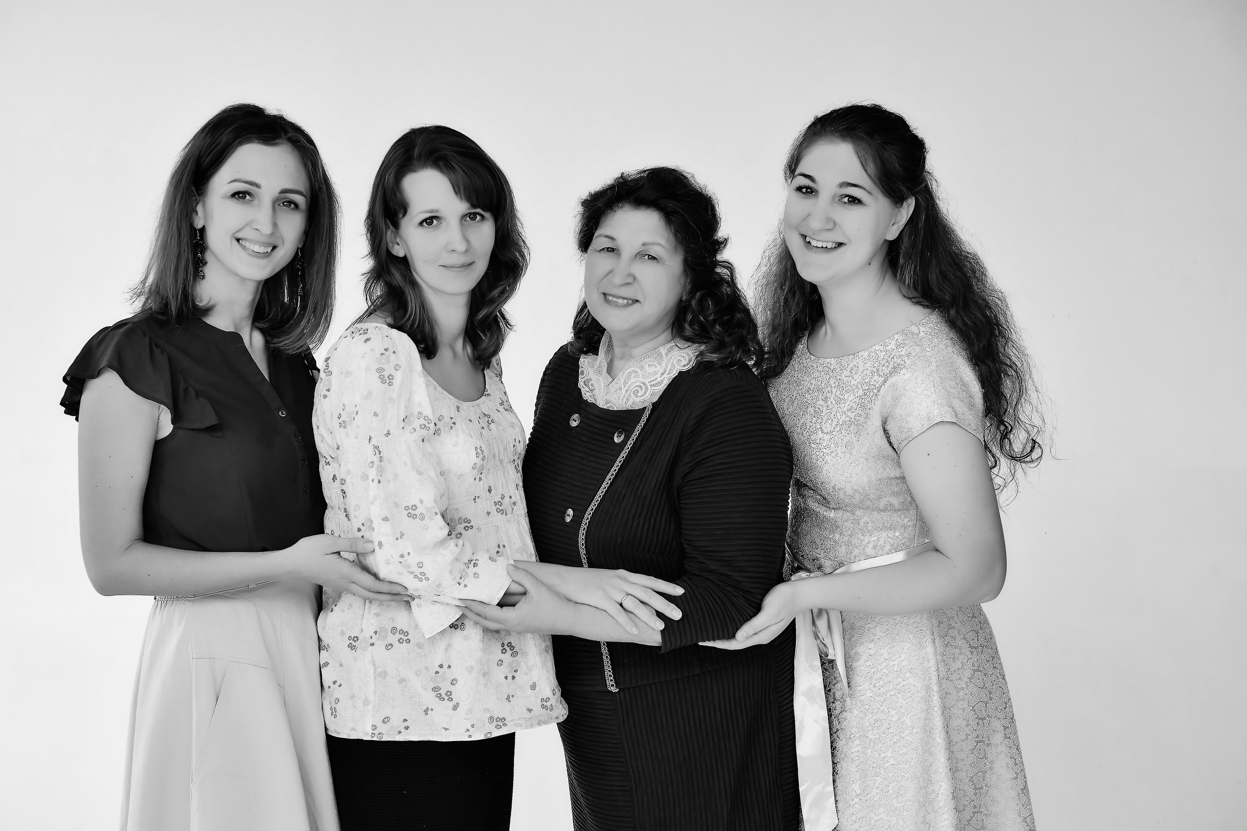 Съемка «клана». Семейный портретный свадебный фотограф Дмитрий Тимченко. Студия / фото