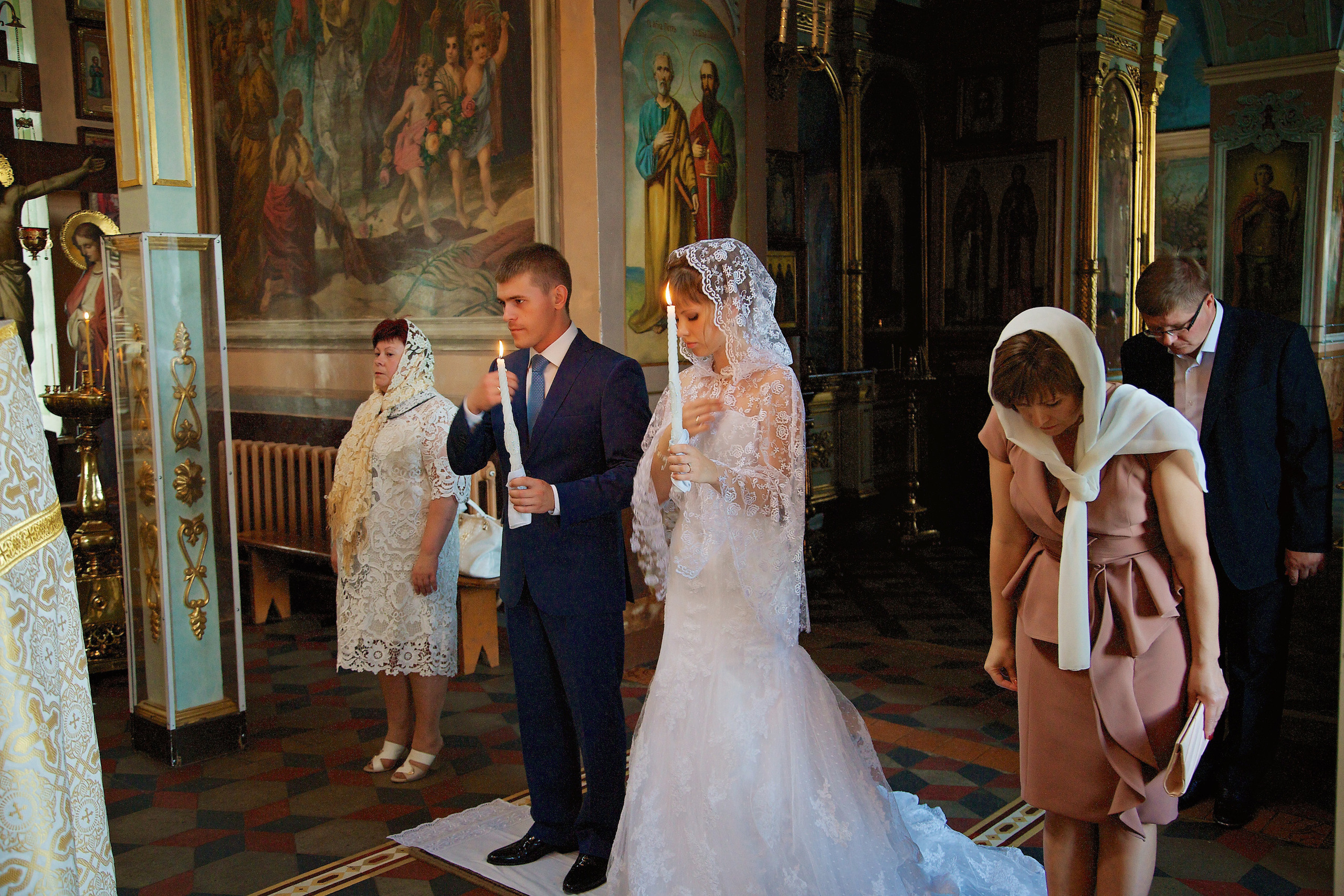 Яна и Алексей. Венчание. Семейный портретный свадебный фотограф Дмитрий Тимченко. Студия / фото