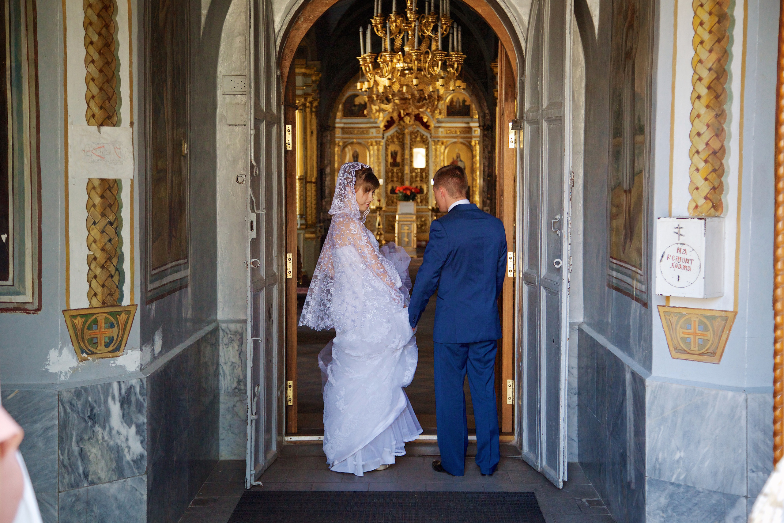 Яна и Алексей. Венчание. Семейный портретный свадебный фотограф Дмитрий Тимченко. Студия / фото