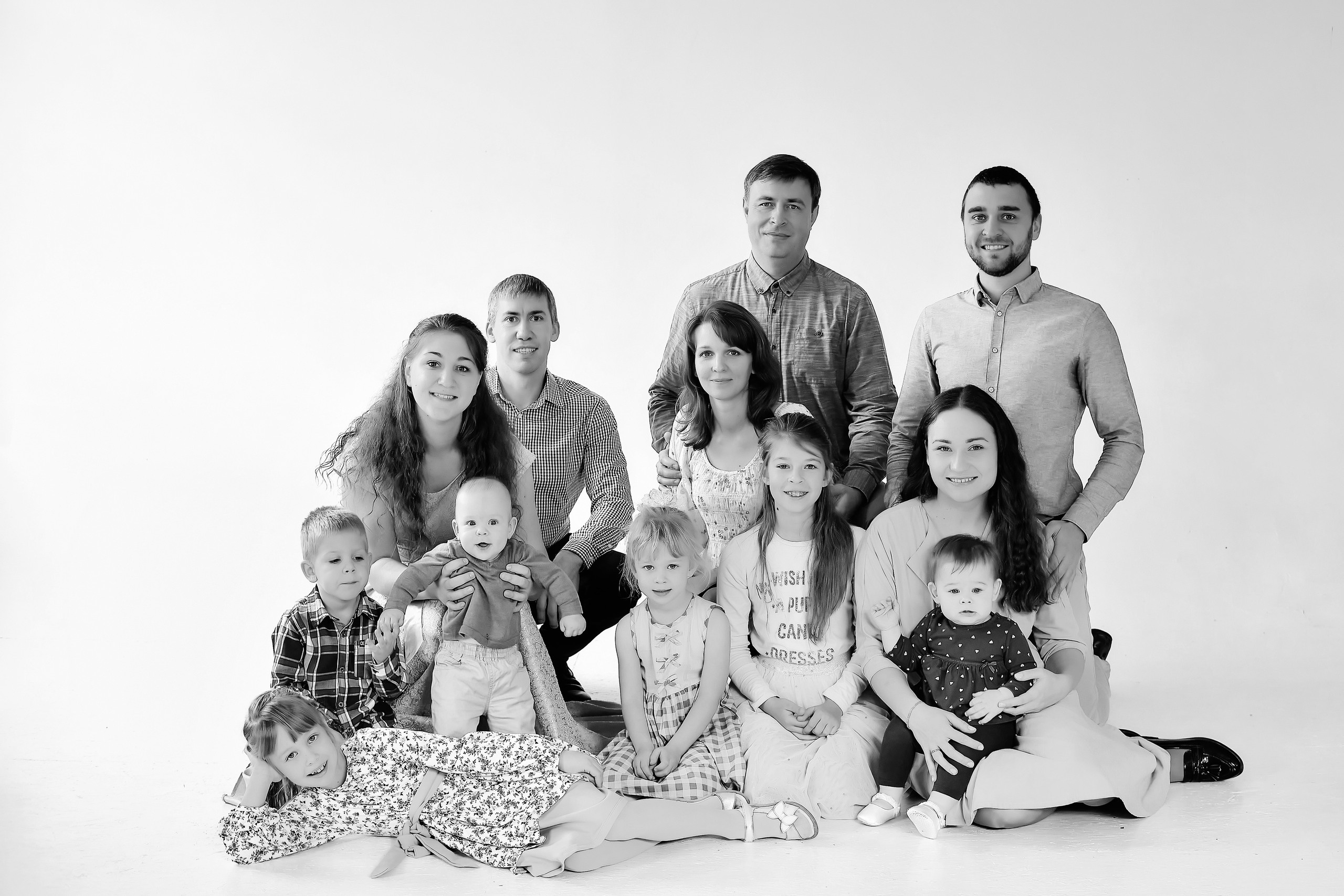 Съемка «клана». Семейный портретный свадебный фотограф Дмитрий Тимченко. Студия / фото