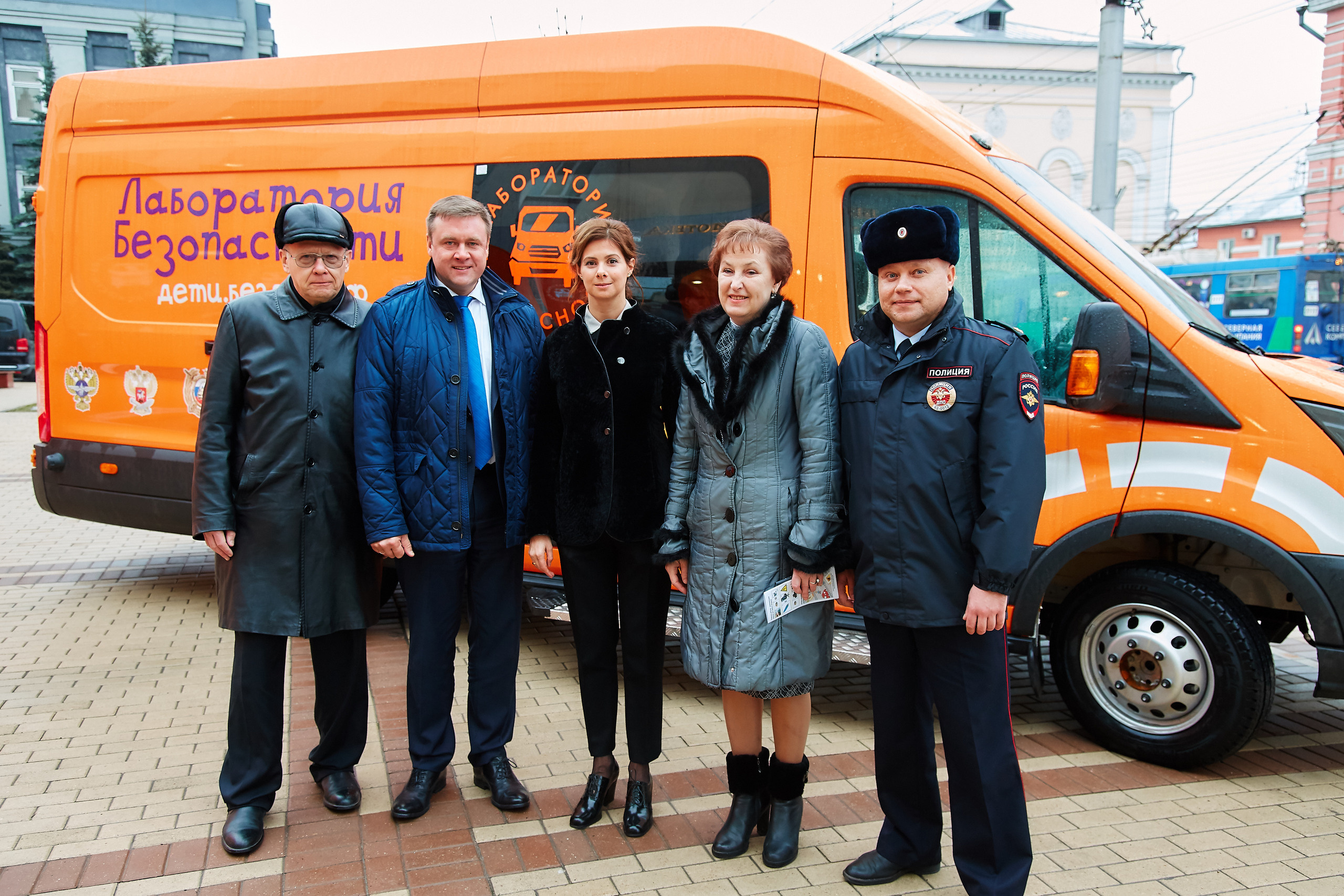 Бизнес-репортаж. Семейный портретный свадебный фотограф Дмитрий Тимченко. Студия / фото