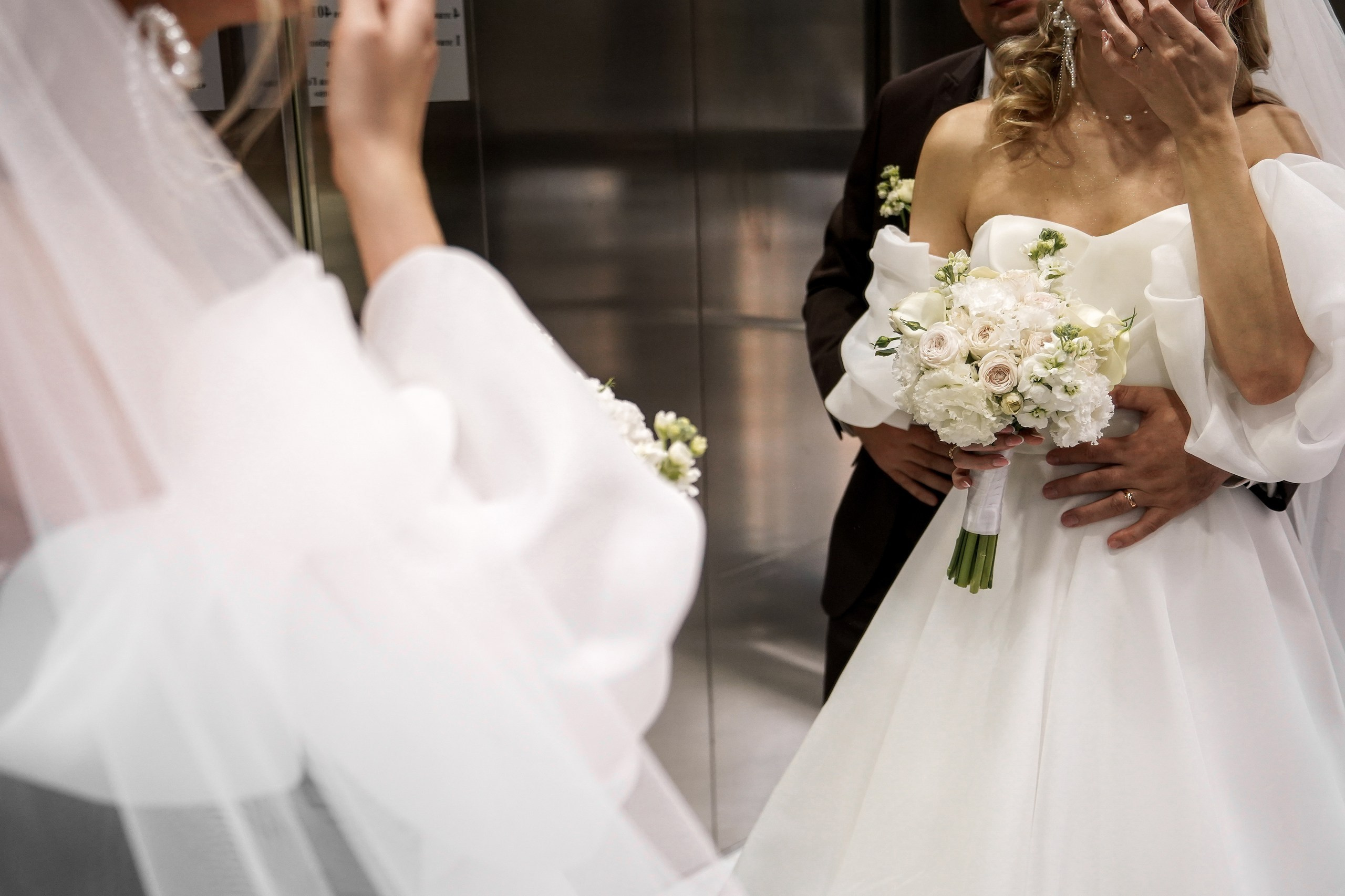 Свадебная фотосессия «4 часа». Отель Резиденция в Ростове-на-Дону. Кадры молодоженов на природе. Фотосессия банкета 1 час. Свадебный фотограф в Ростове-на-Дону. Таинство Крещения и Венчания, семейные фотосессии. Алёна Чёботова