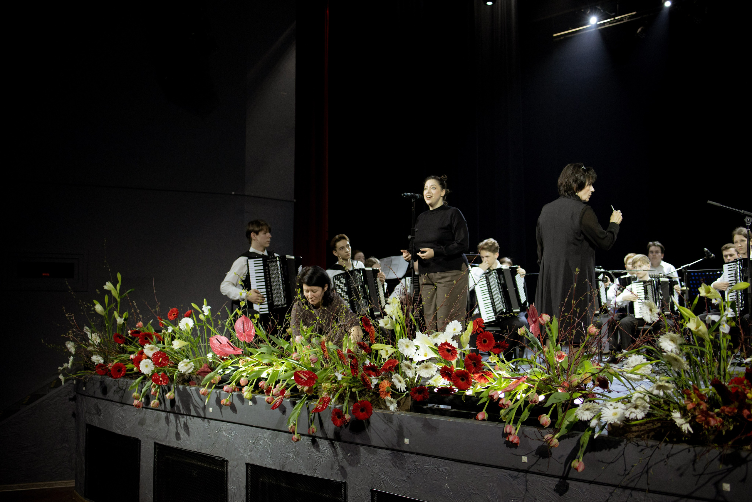 Оформление Отчетного концерта Музыкальной школы Глазунова. Оформление свадеб, декор свадеб Вера Маркова, Москва