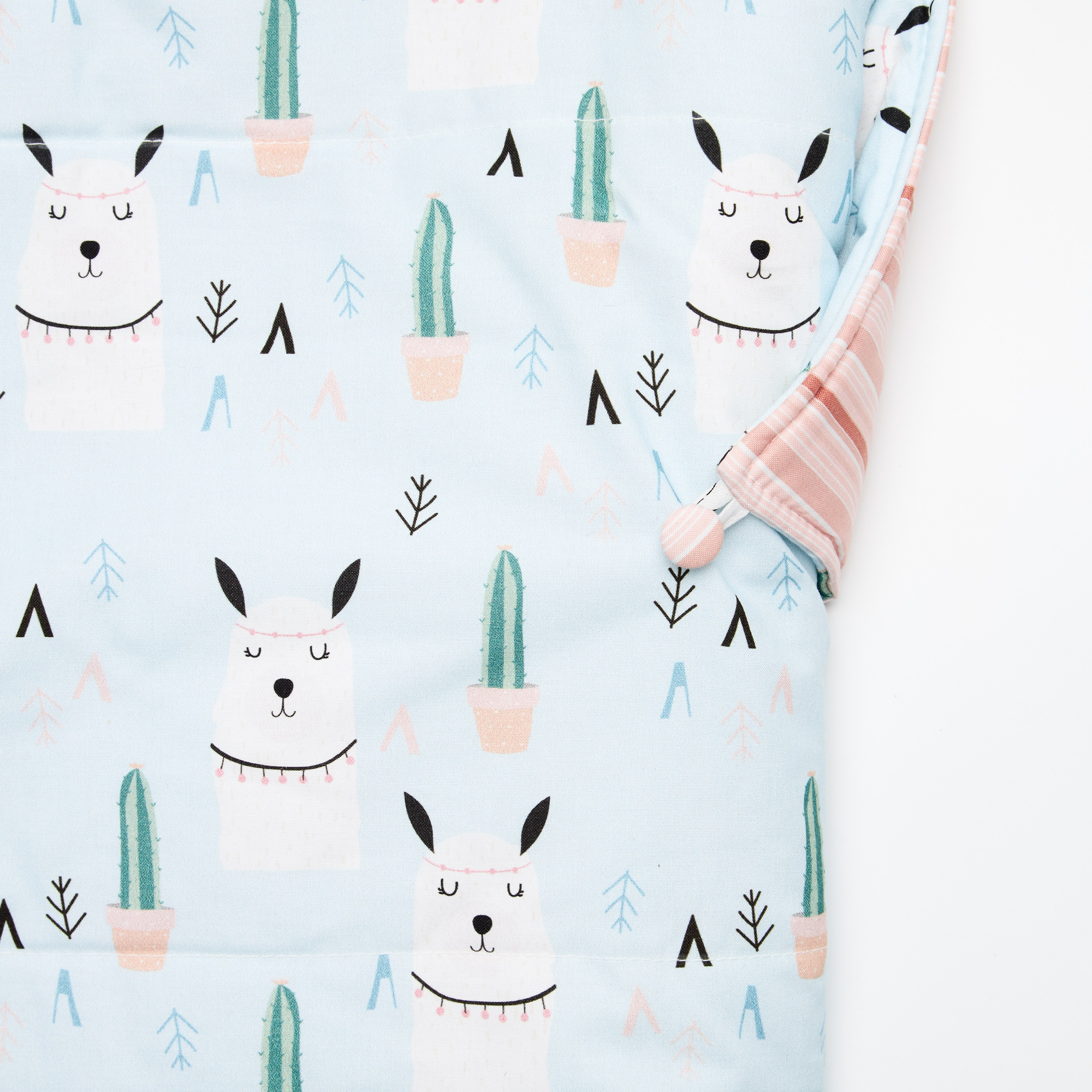 Одежда. Предметная фотосъемка в Алматы. Предметный фотограф для маркетплейстов Артур Ахмадиев