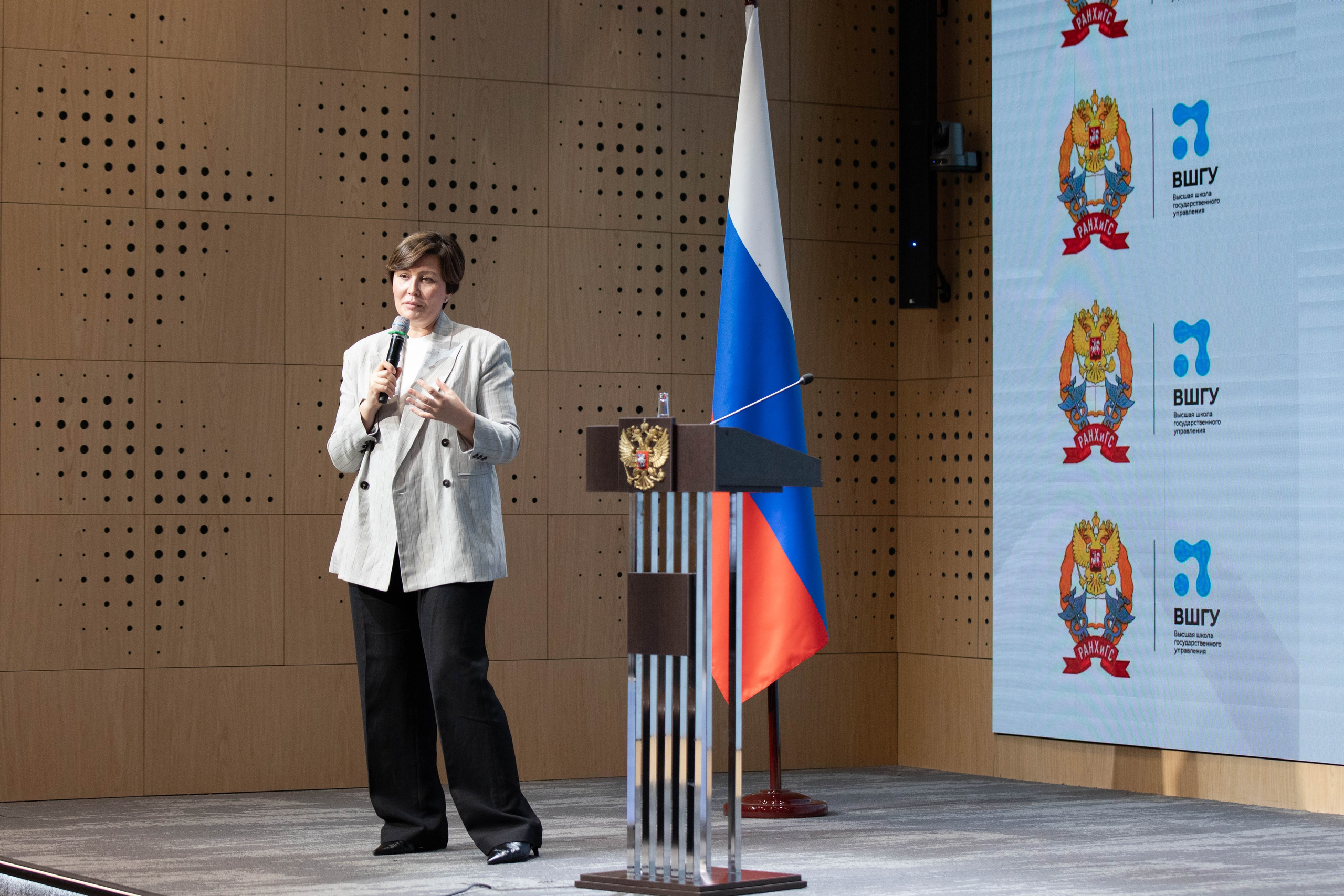 ВШГУ. Фотограф в Москве Даша Зуева