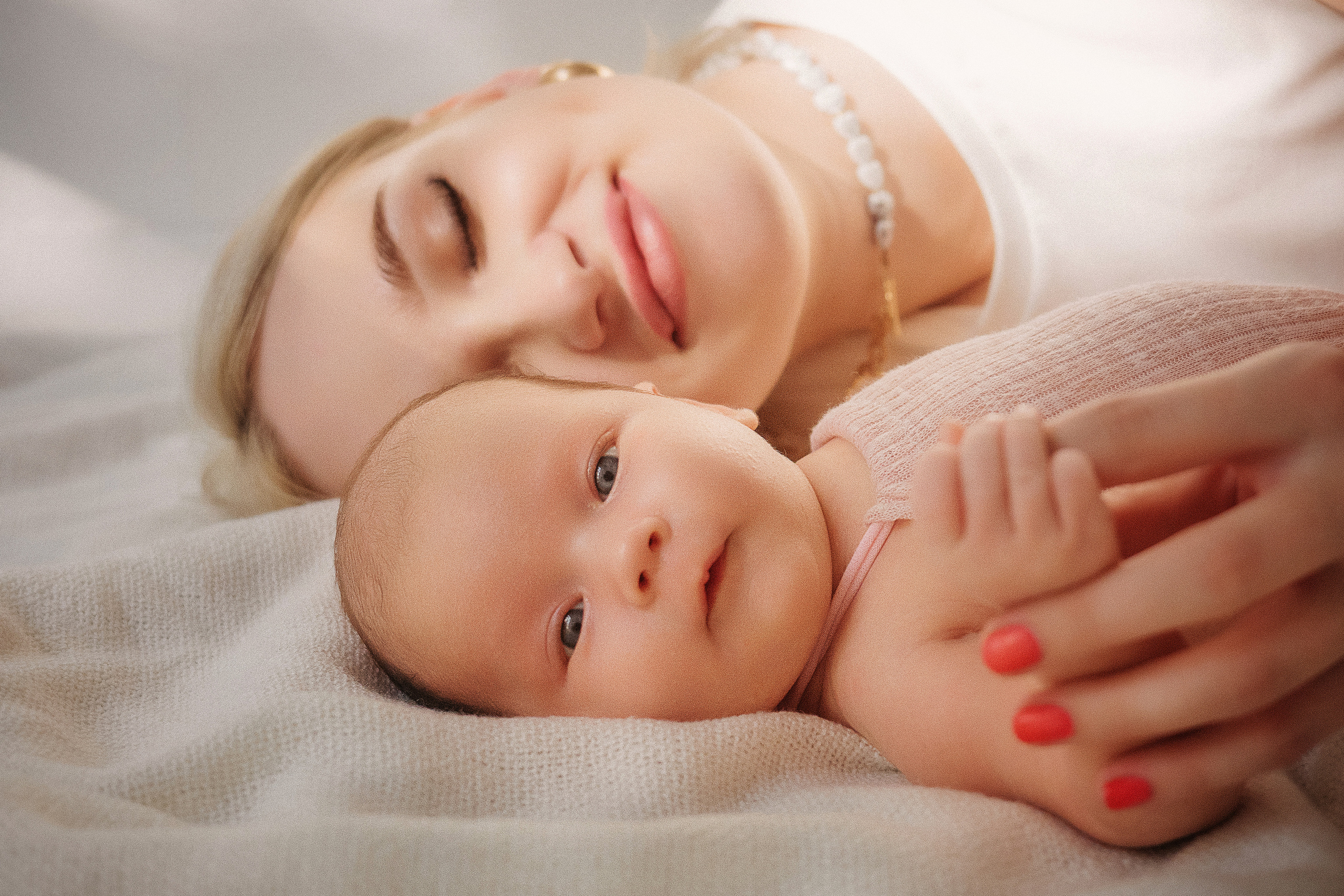 Фотограф фотосессия новорожденных