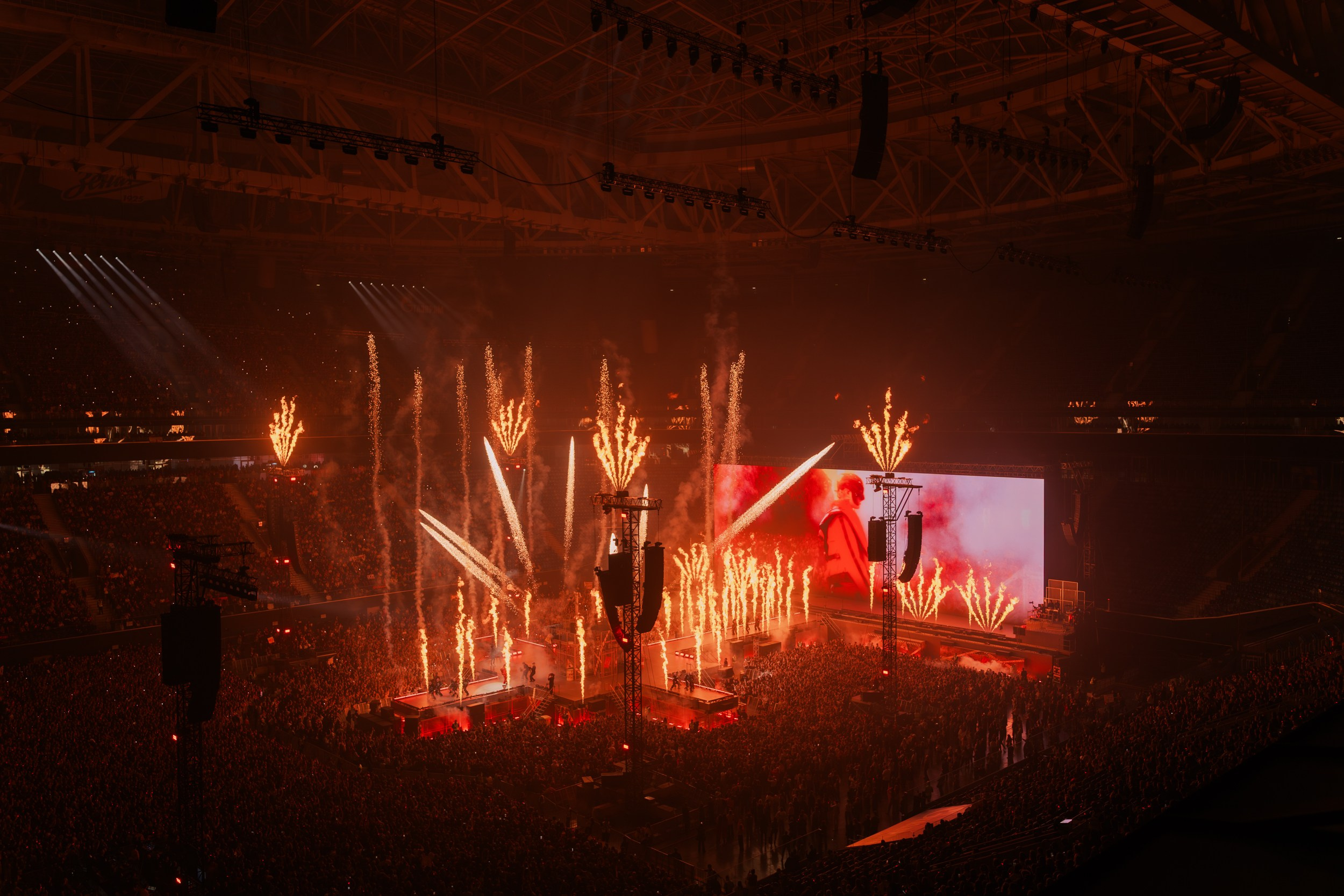 Егор Крид. Портретный и репортажный фотограф в Санкт-Петербурге Максим Пашков