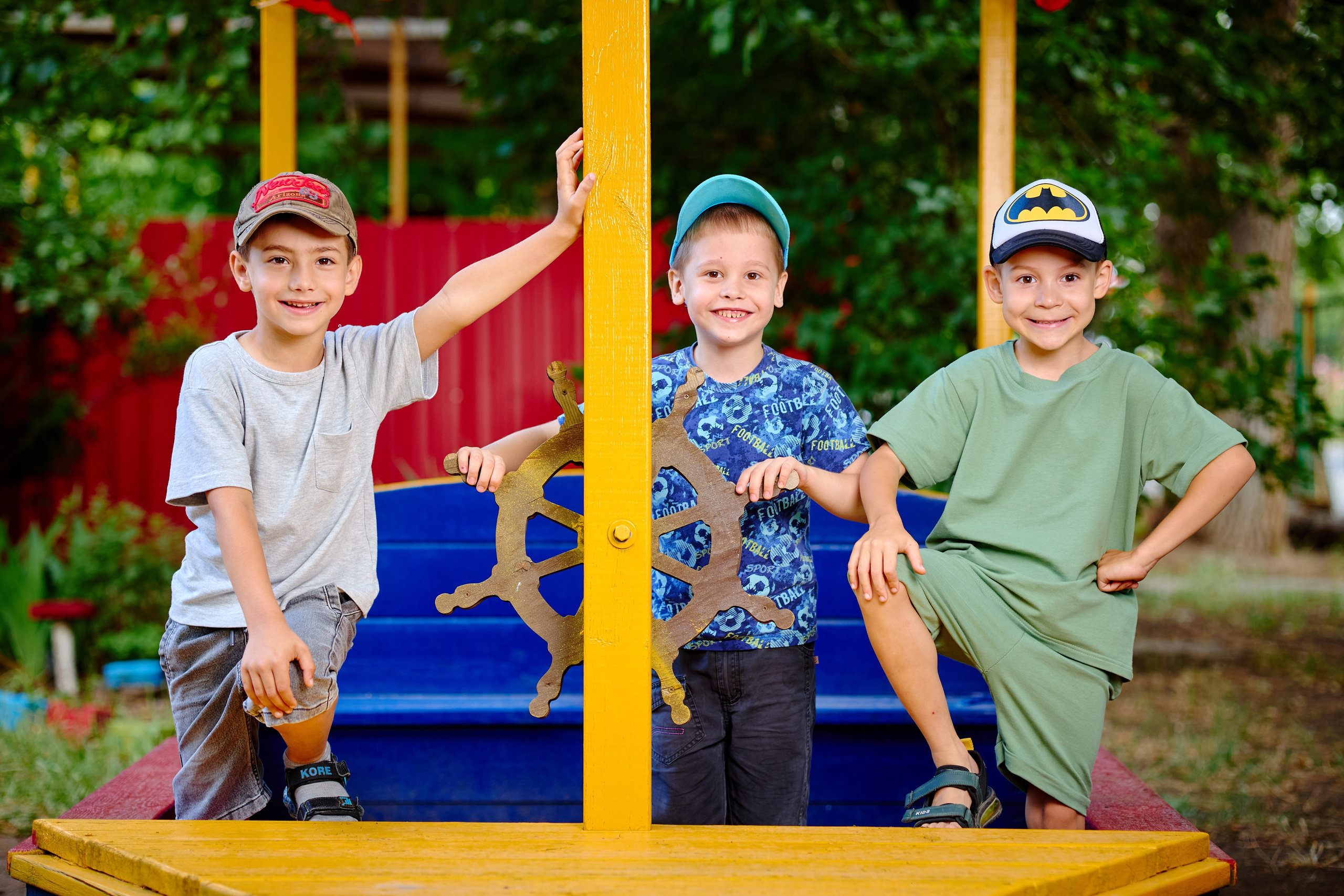 Пример летней съемки в детском саду № 92 Старшая группа Радуга. Фотограф Выпускные альбомы Таганрог Сергей Коробченко