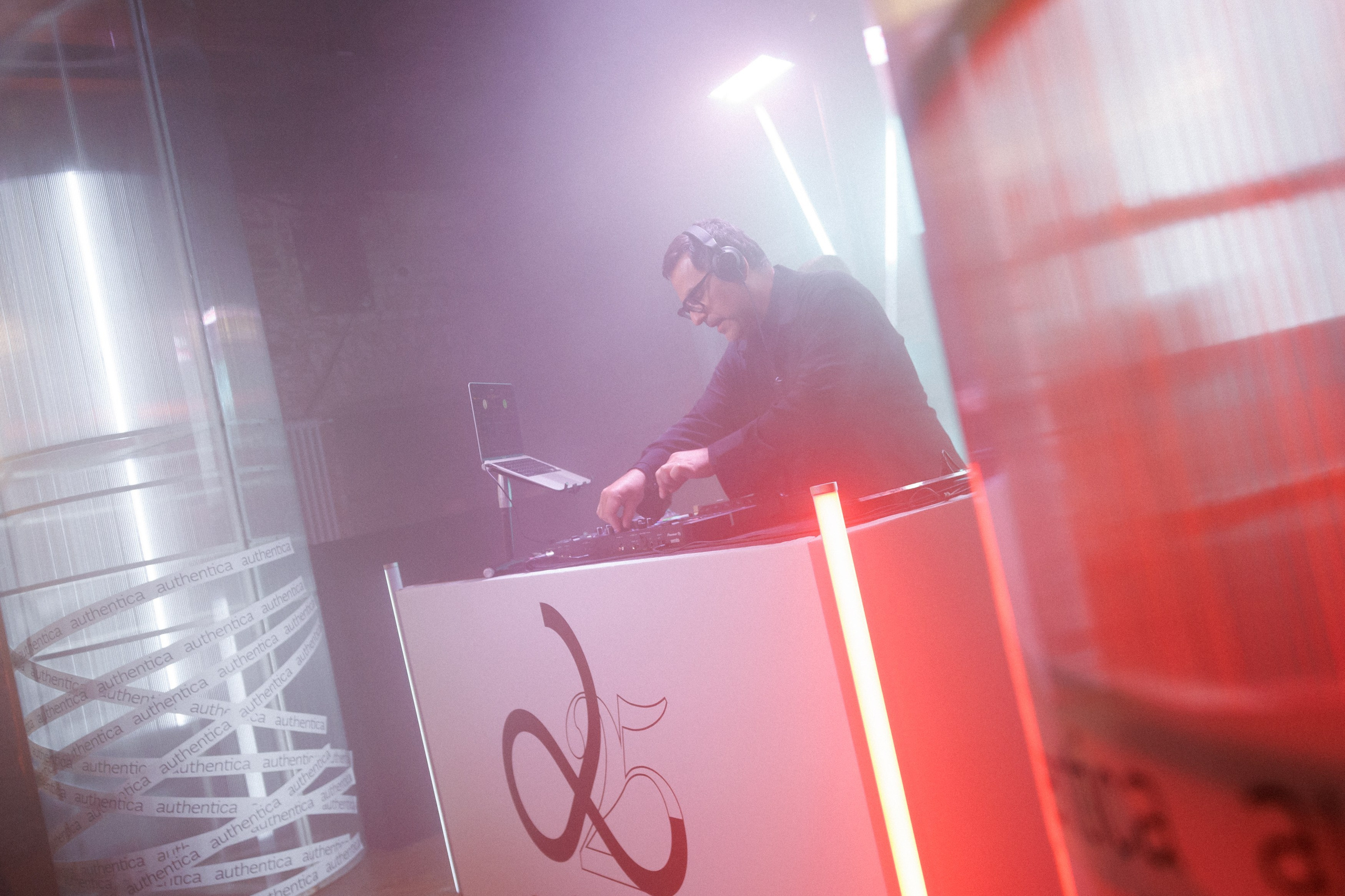 Authentica 25. Профессиональный фотограф Егоров Кирилл