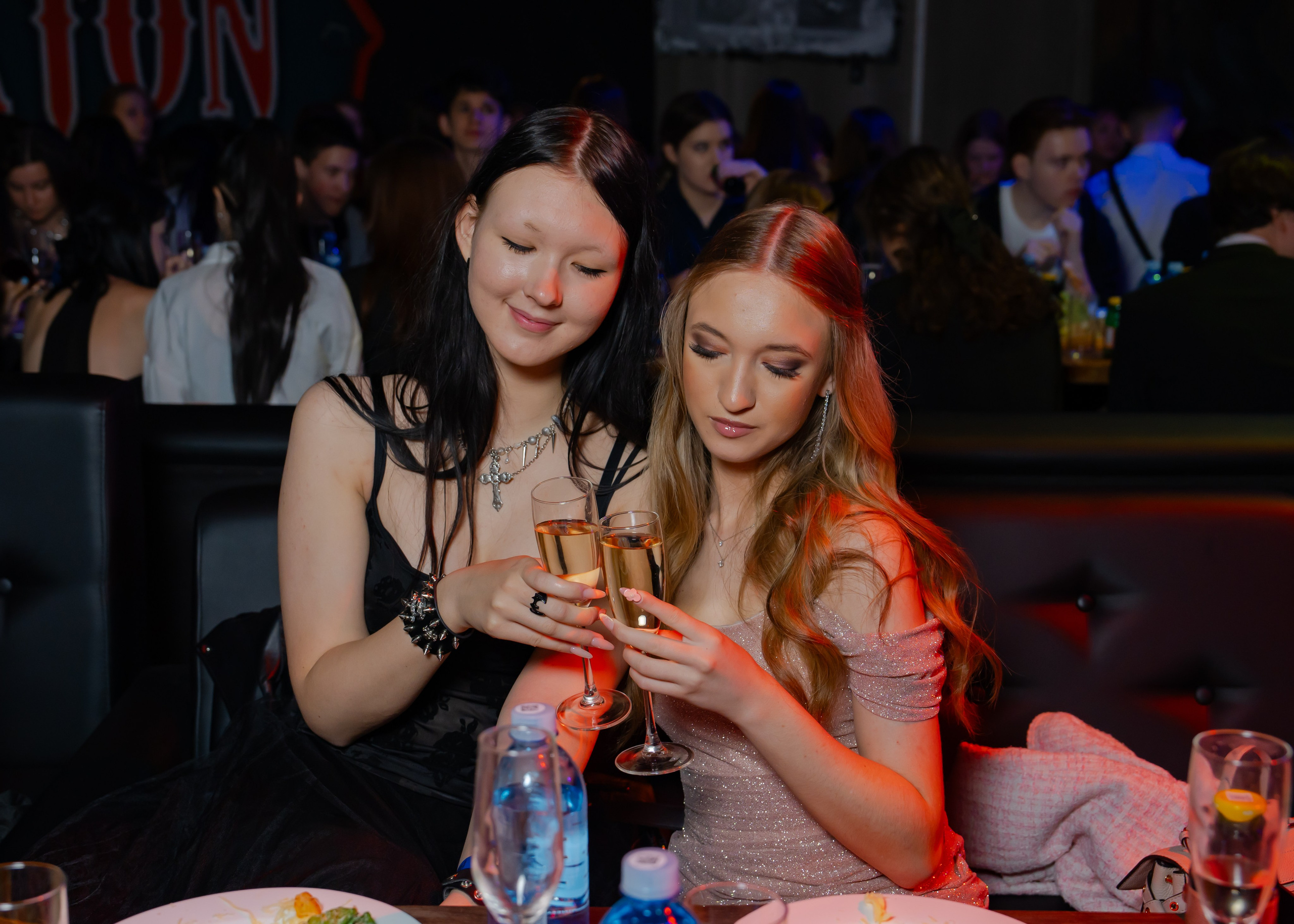 Выпускной Байк Центр «Ночные волки» 11 класс. Крамер Юлиана детский и семейный фотограф