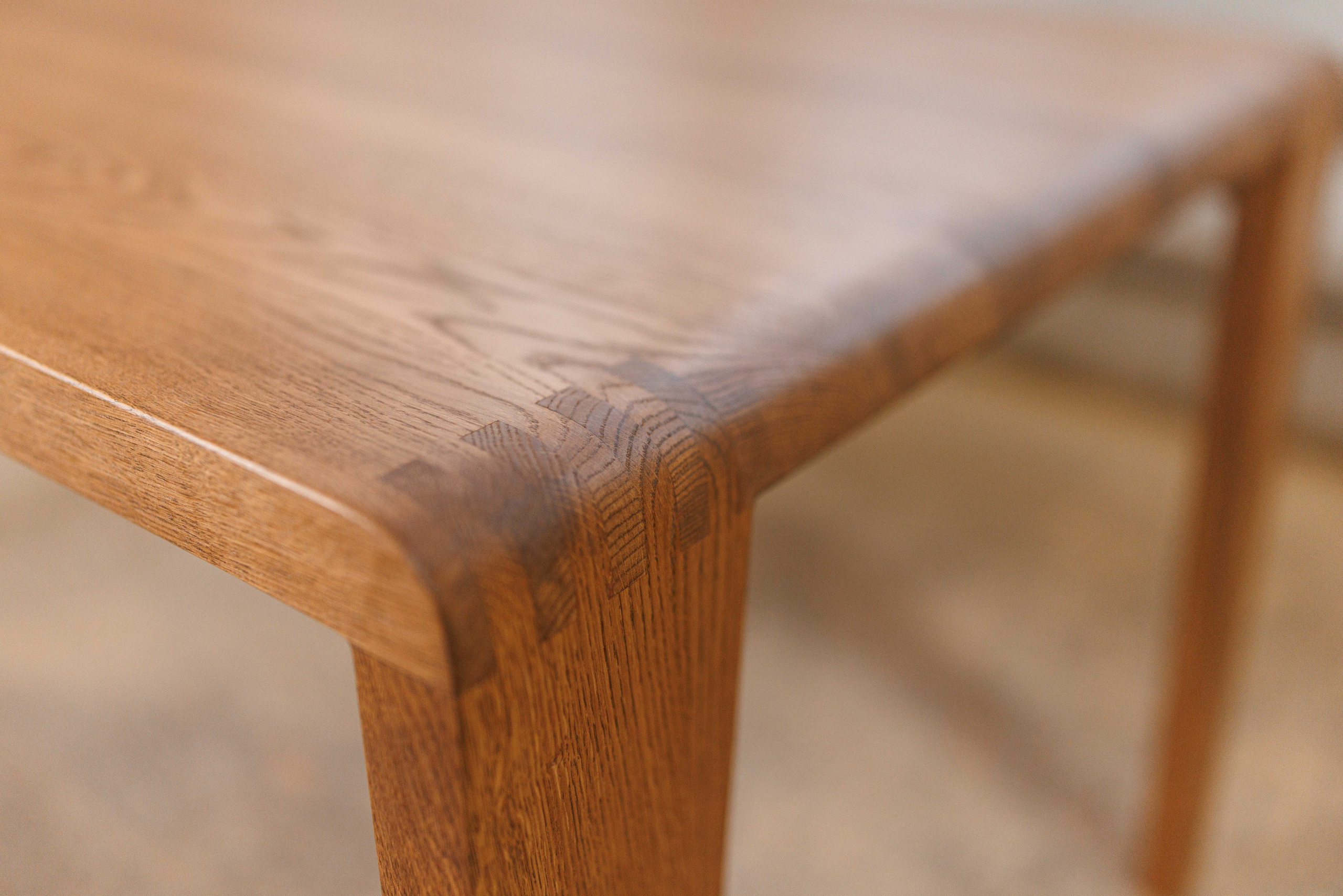 Артур и его стулья. Фотограф Балаев Михаил