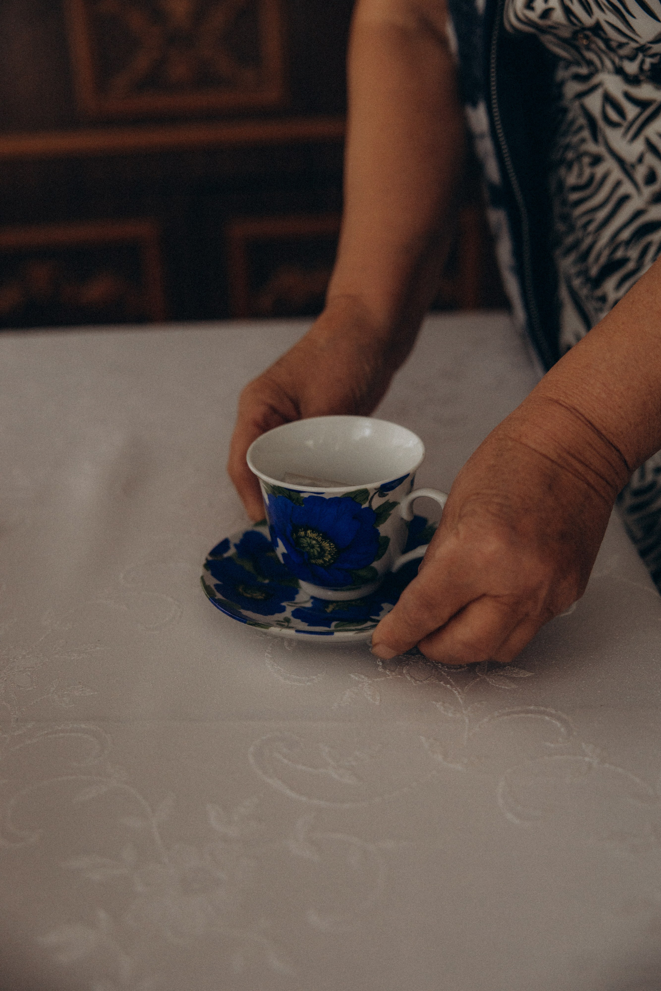 Аня и бабушка. Семейный фотограф Губкин/Старый Оскол