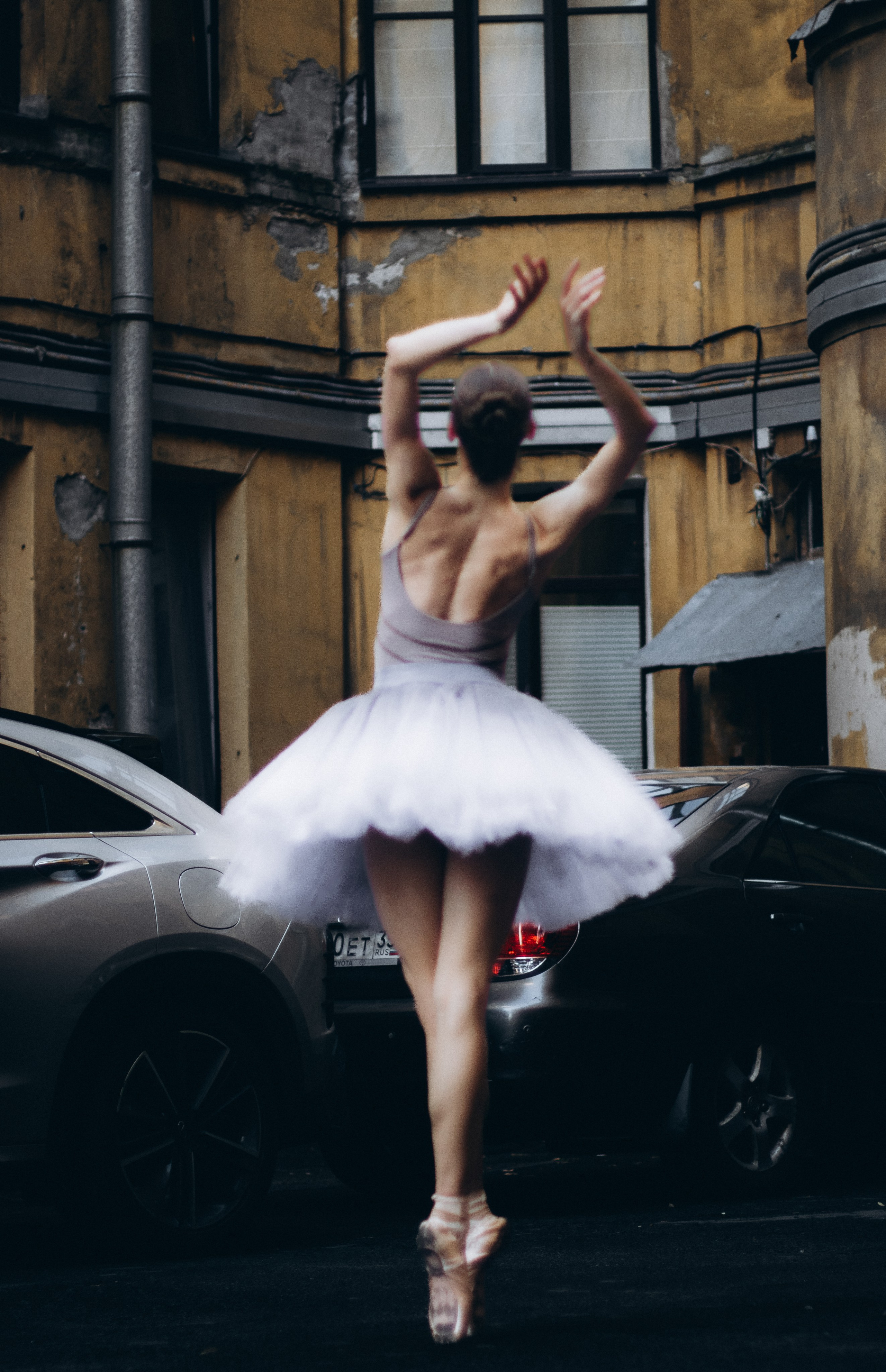 P O L I N A. Портретный и уличный фотограф в Санкт-Петербурге Сергей Кутьин