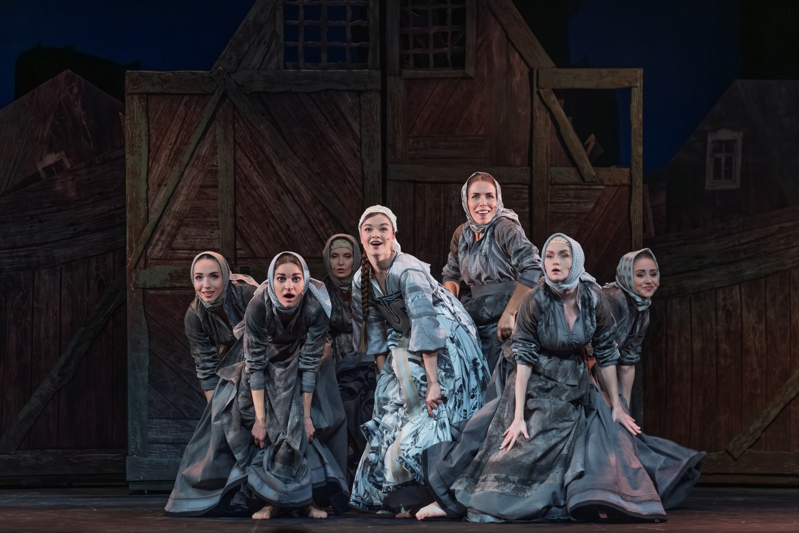 Театр Терезы Дуровой: Малахитовая Шкатулка. Сайт фотографа Сергея Абрамова