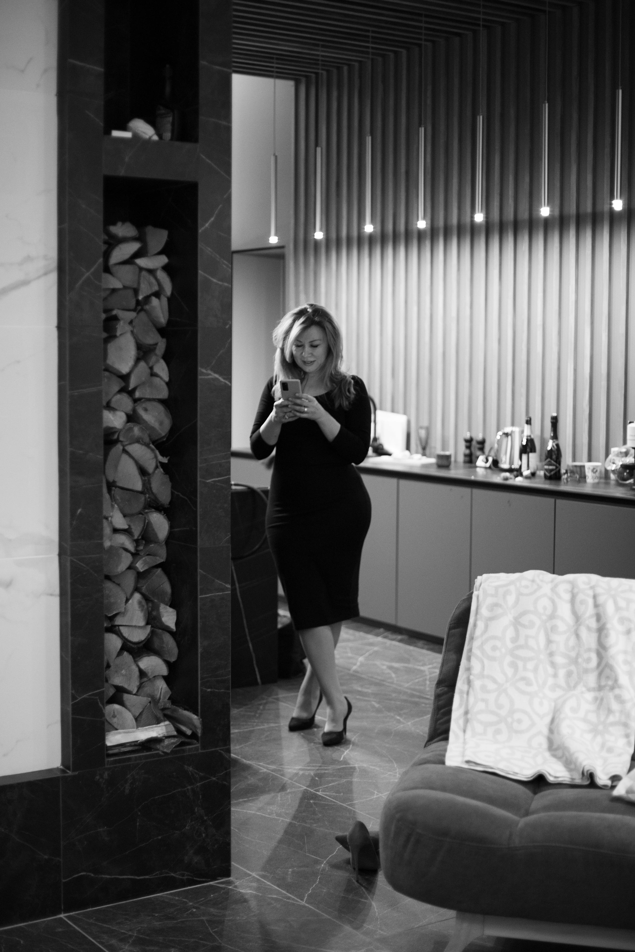 Alenka 'n her besties. Home