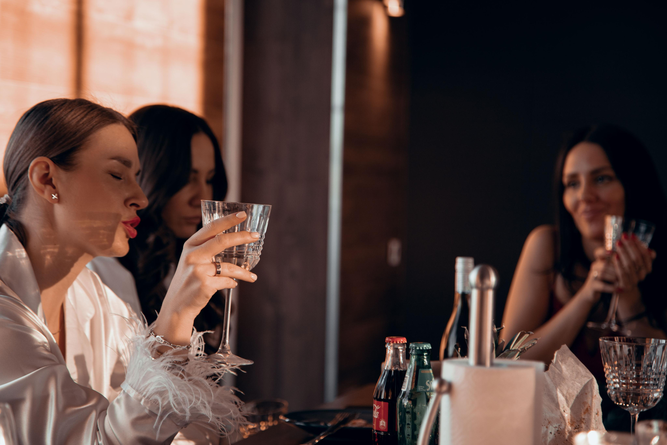 Alenka 'n her besties. Home