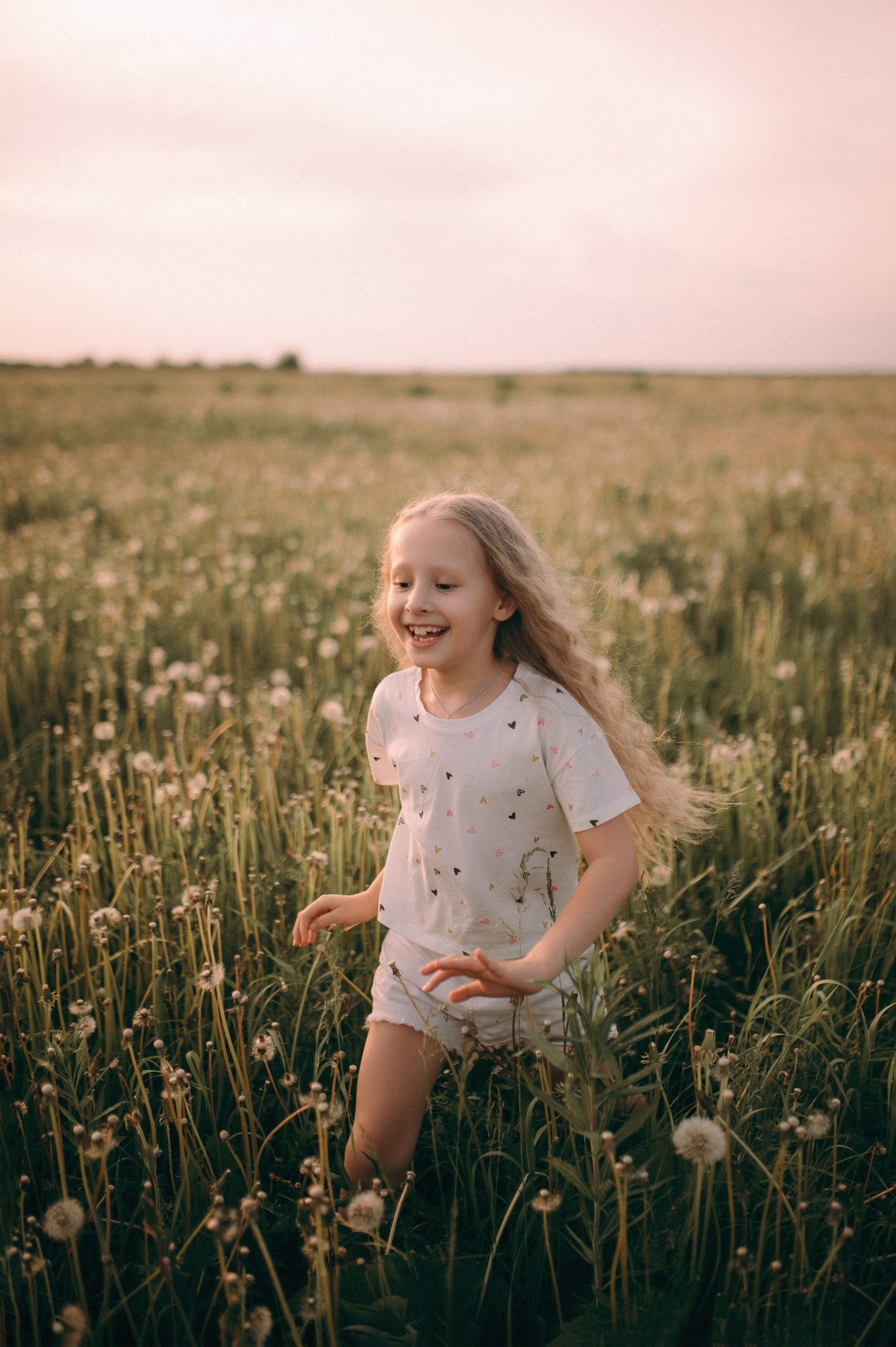 Валя и Лена. Фотограф, г. Лесной Свердловской области