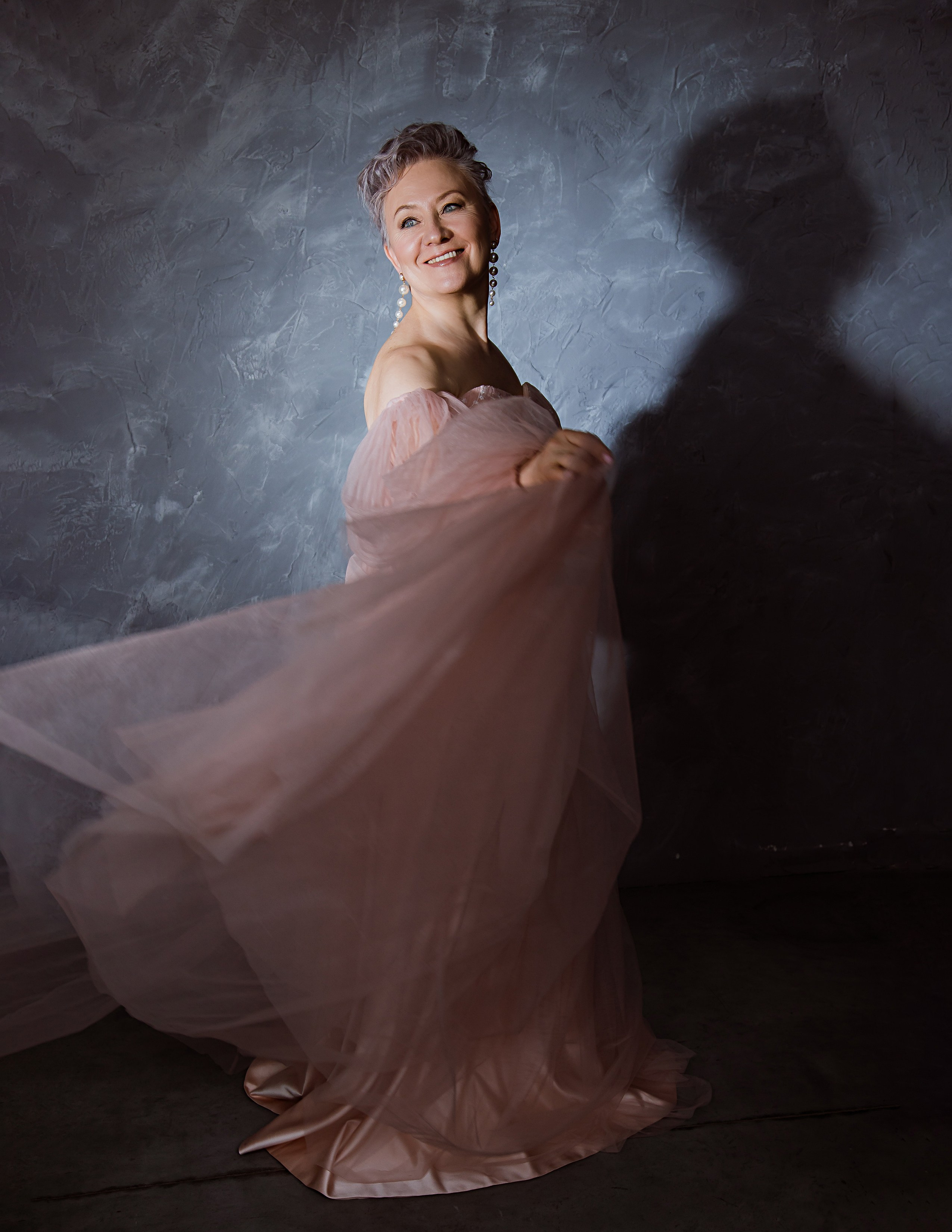 Модель age+. Креативный и женский Фотограф Омске Наталья Лебедева