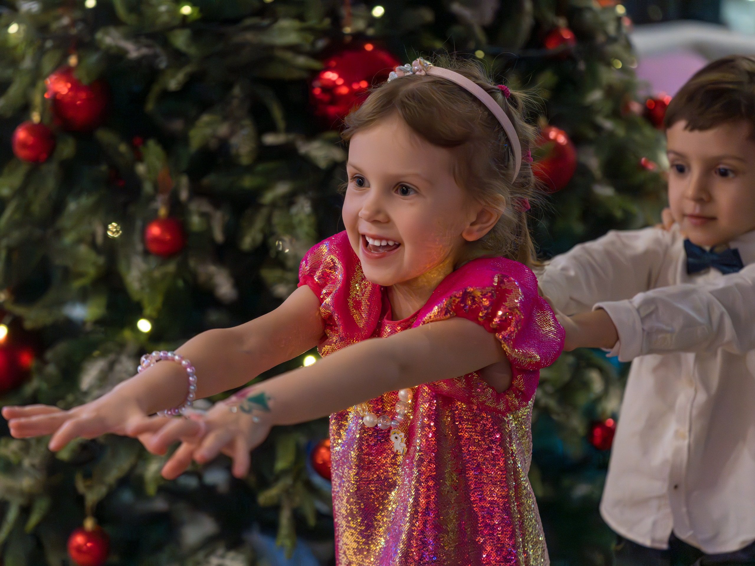 Новый год 2024 в ресторане Эрбелия. Репортажный фотограф в Красной Поляне и Сочи Павлюченко Екатерина