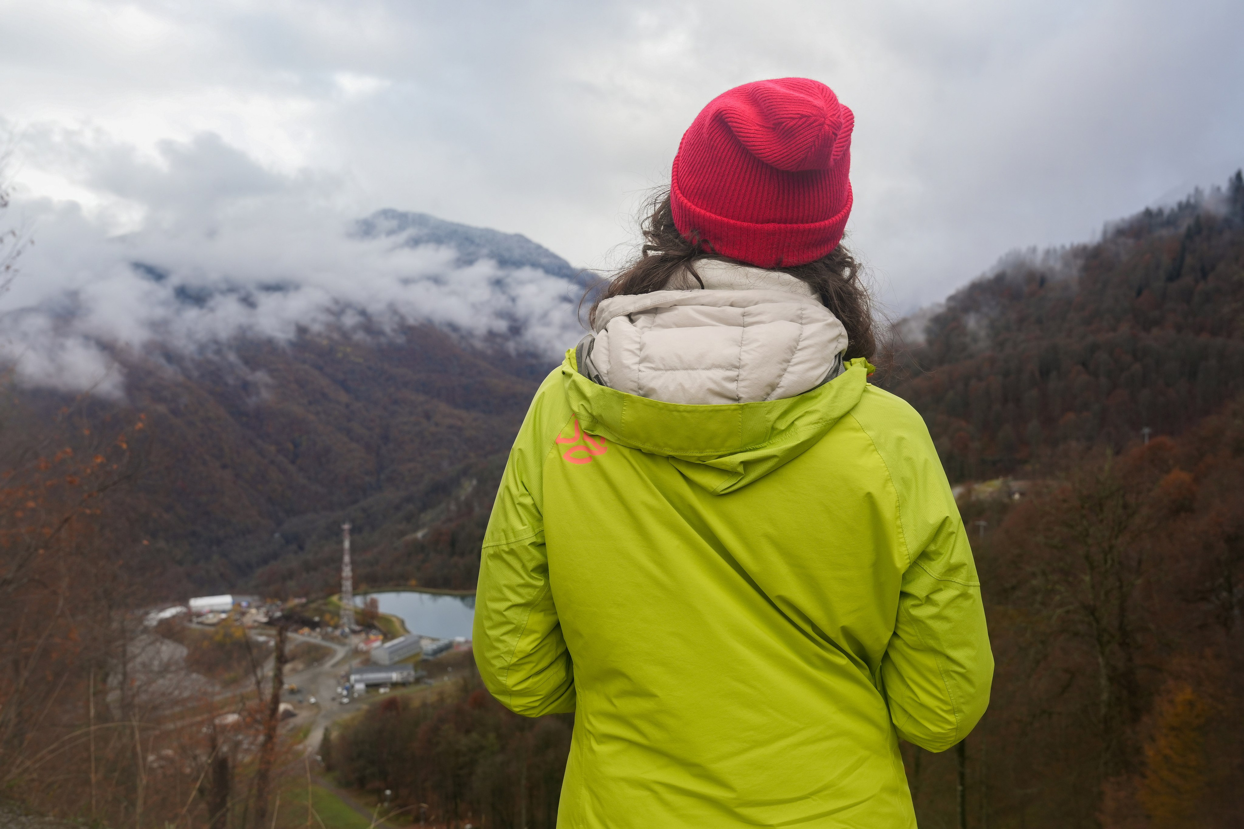 MICE мероприятие — хайкинг на курорте Роза Хутор. Репортажный фотограф в Красной Поляне и Сочи Павлюченко Екатерина