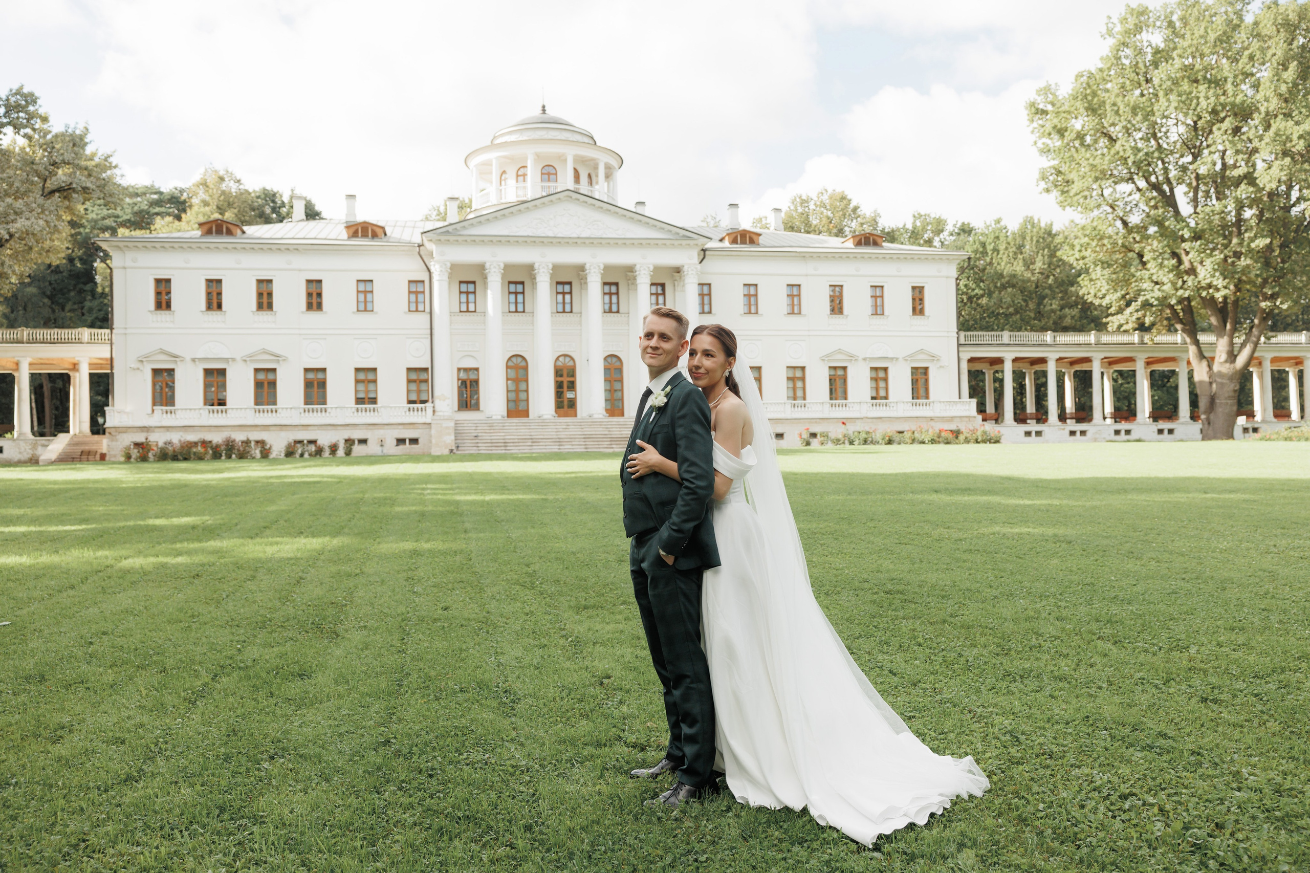 Регистрация в отеле Fish Point, ЗАГС Бутово, прогулка в Остафьево. Свадебный и репортажный фотограф (Москва, Королев и другие)