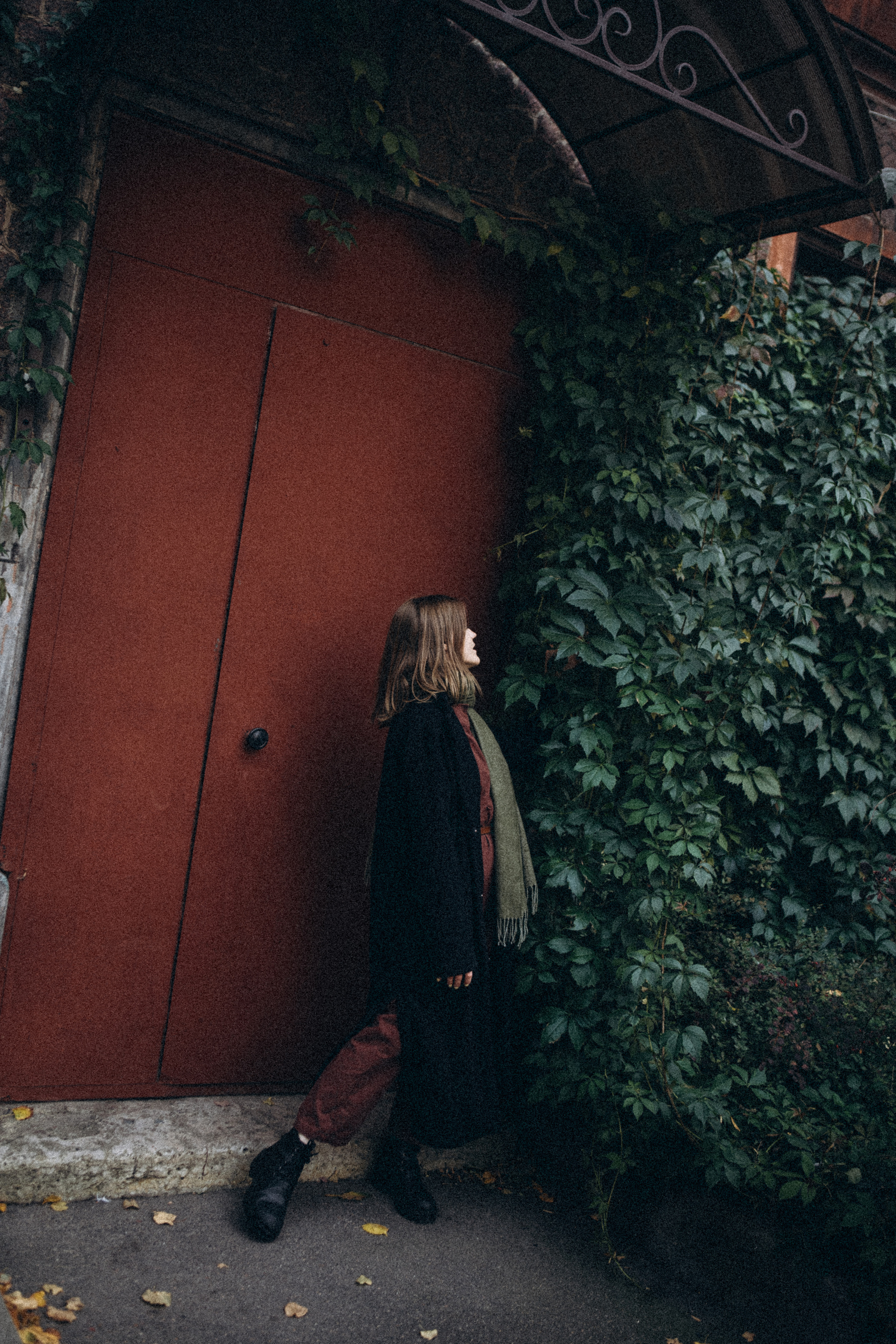 Шуршать первыми листьями. Даша Яковенко Фотограф Спб