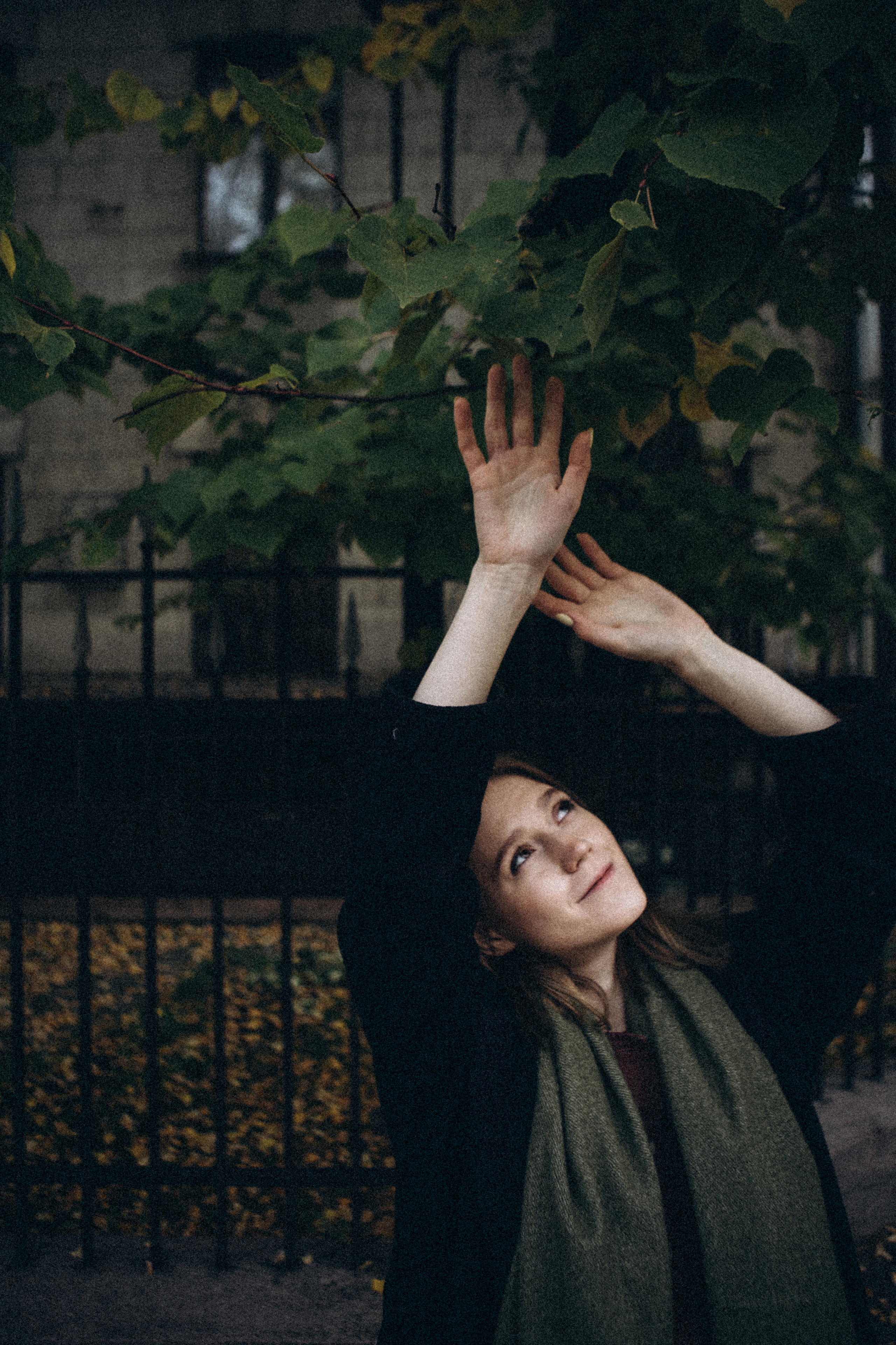 Шуршать первыми листьями. Даша Яковенко Фотограф Спб