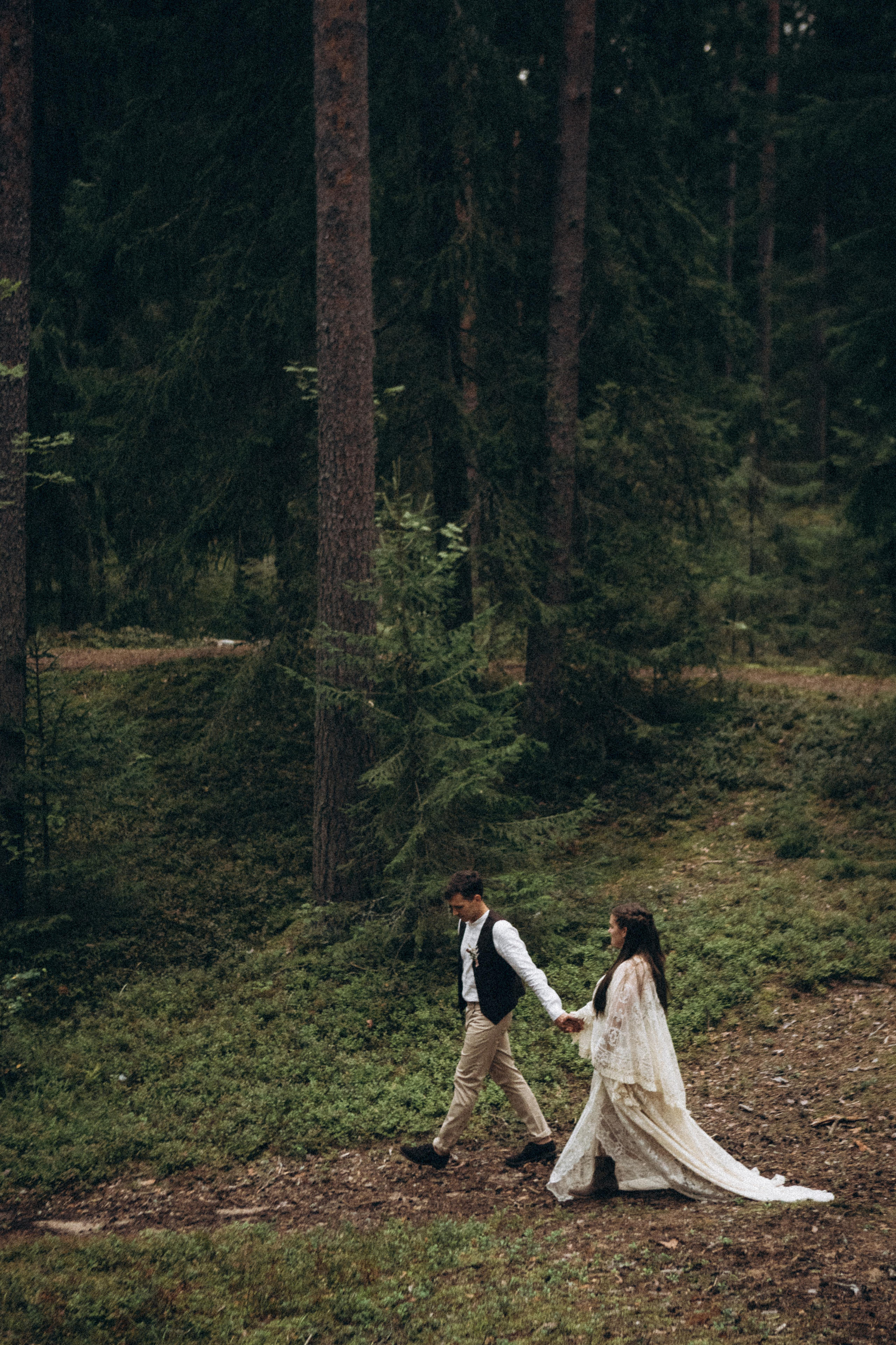 Праздновать годовщину в лесу. Даша Яковенко Фотограф Спб
