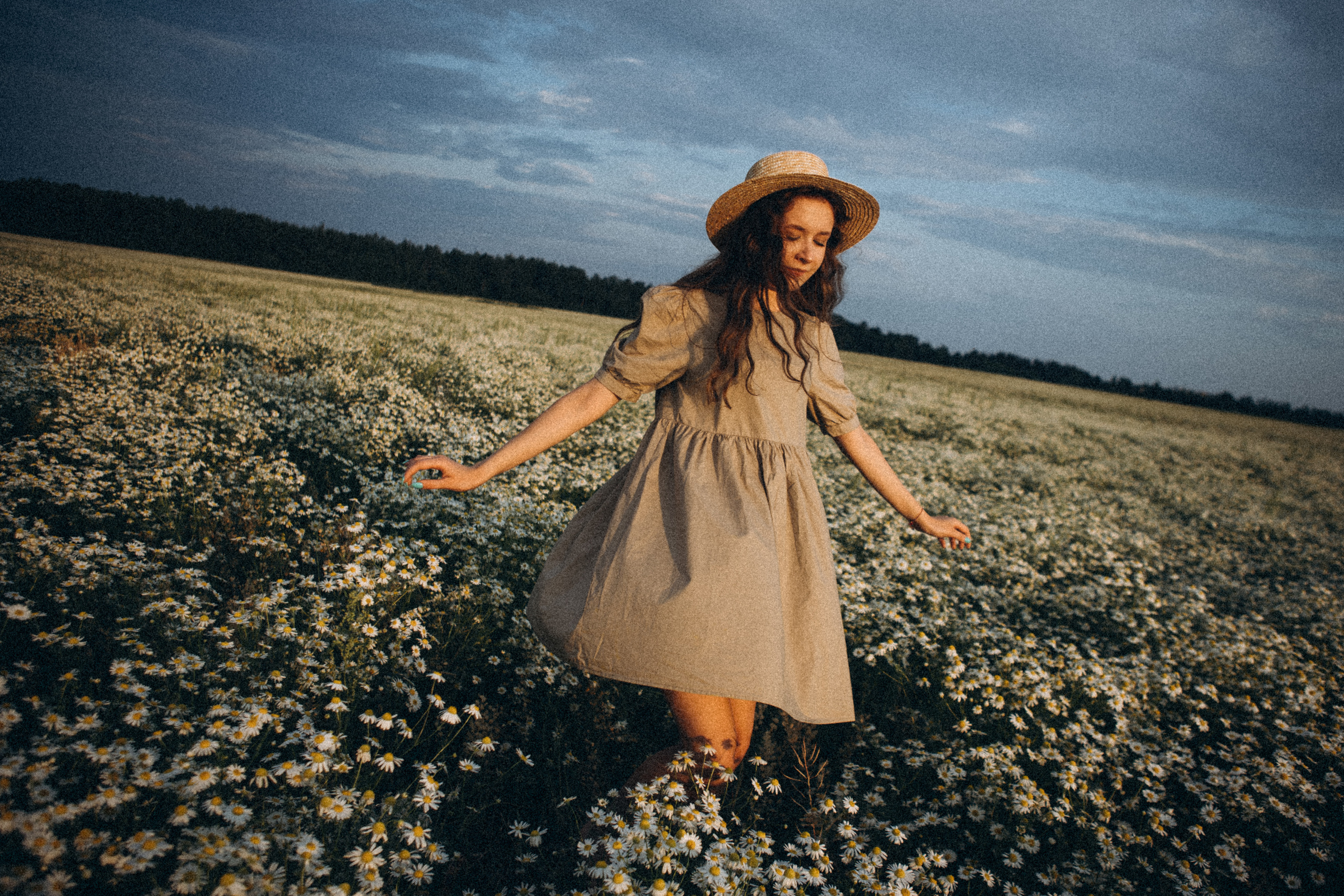 В ромашковом поле. Даша Яковенко Фотограф Спб