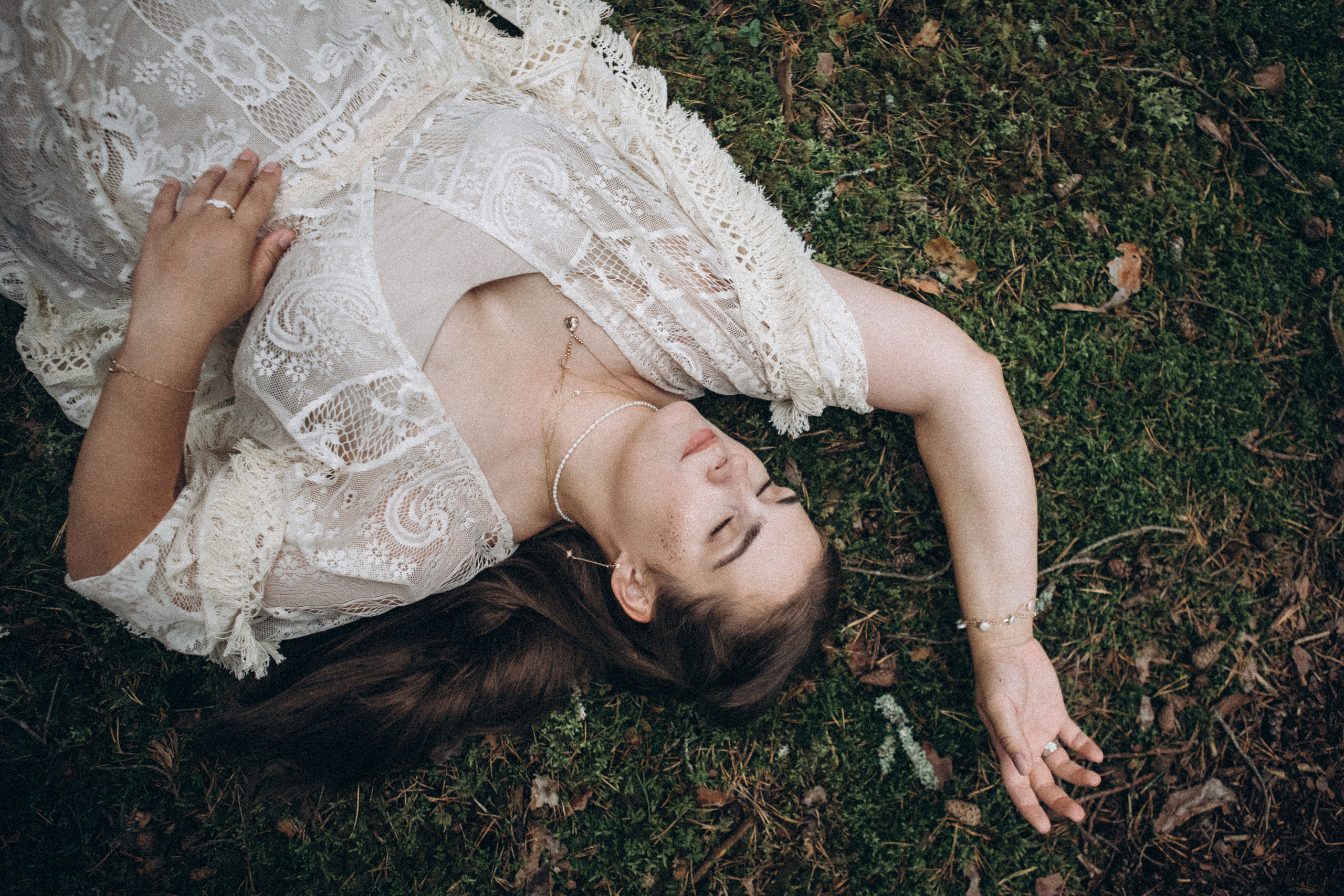 Праздновать годовщину в лесу. Даша Яковенко Фотограф Спб