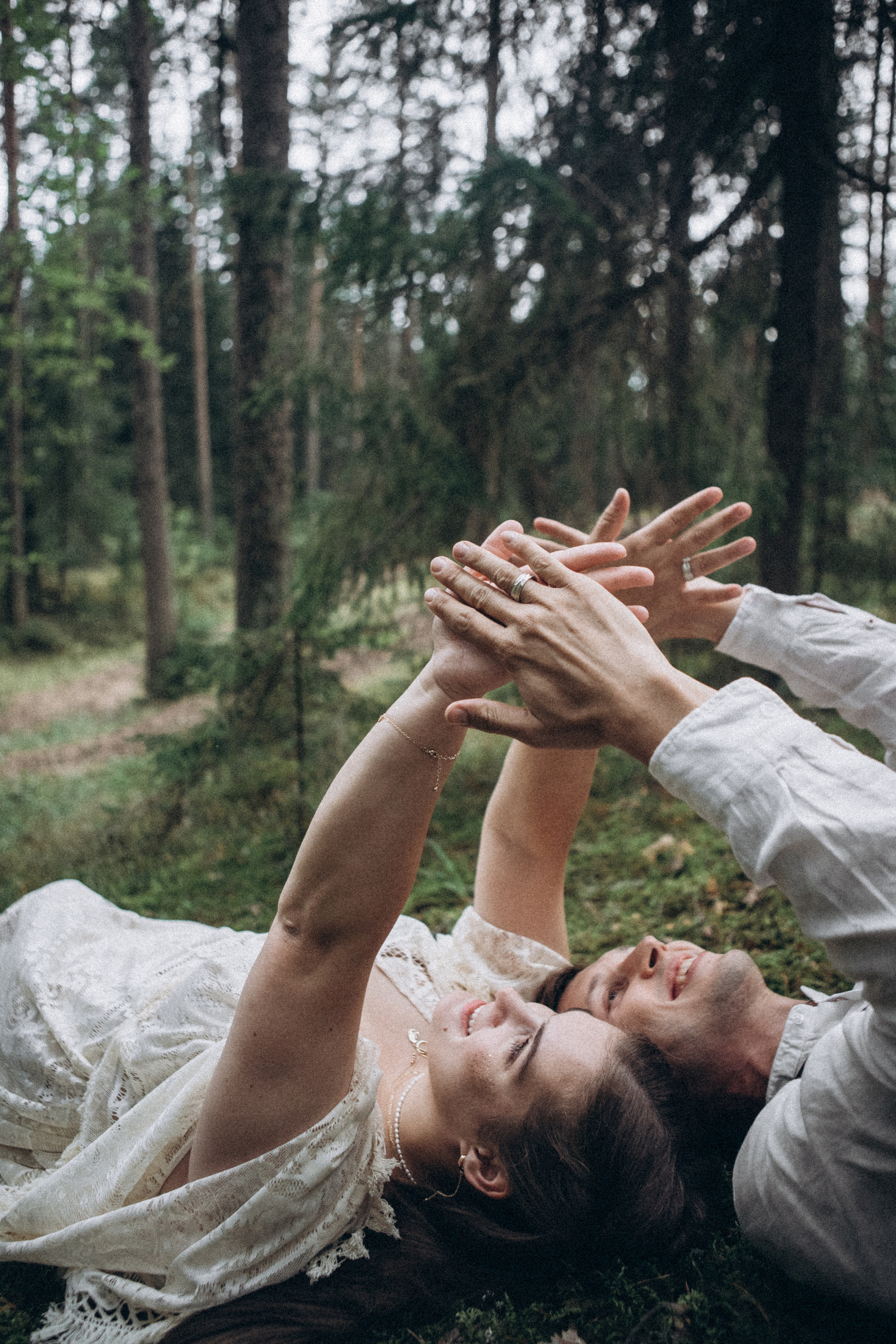 Праздновать годовщину в лесу. Даша Яковенко Фотограф Спб