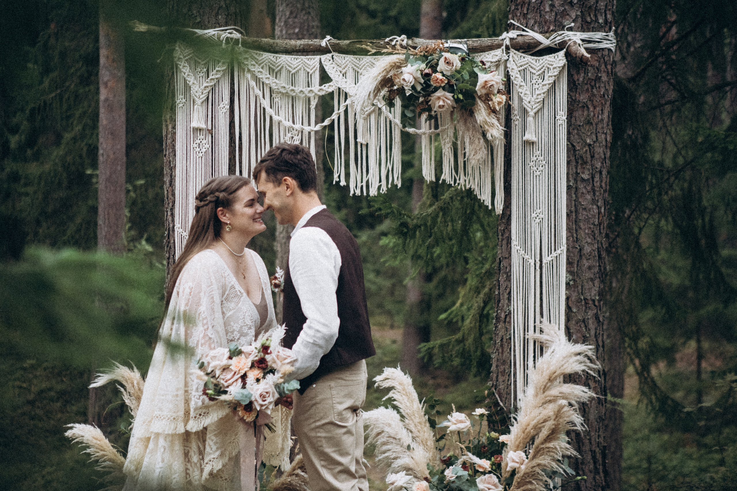 Праздновать годовщину в лесу. Даша Яковенко Фотограф Спб