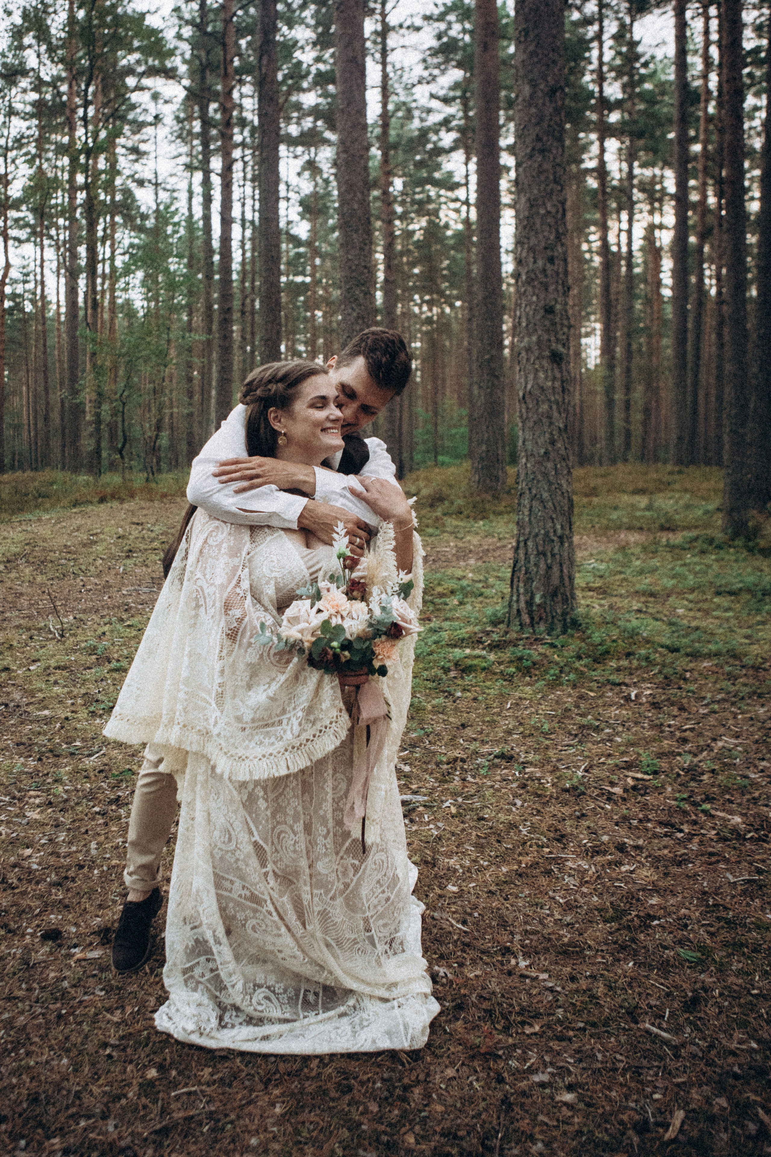 Праздновать годовщину в лесу. Даша Яковенко Фотограф Спб