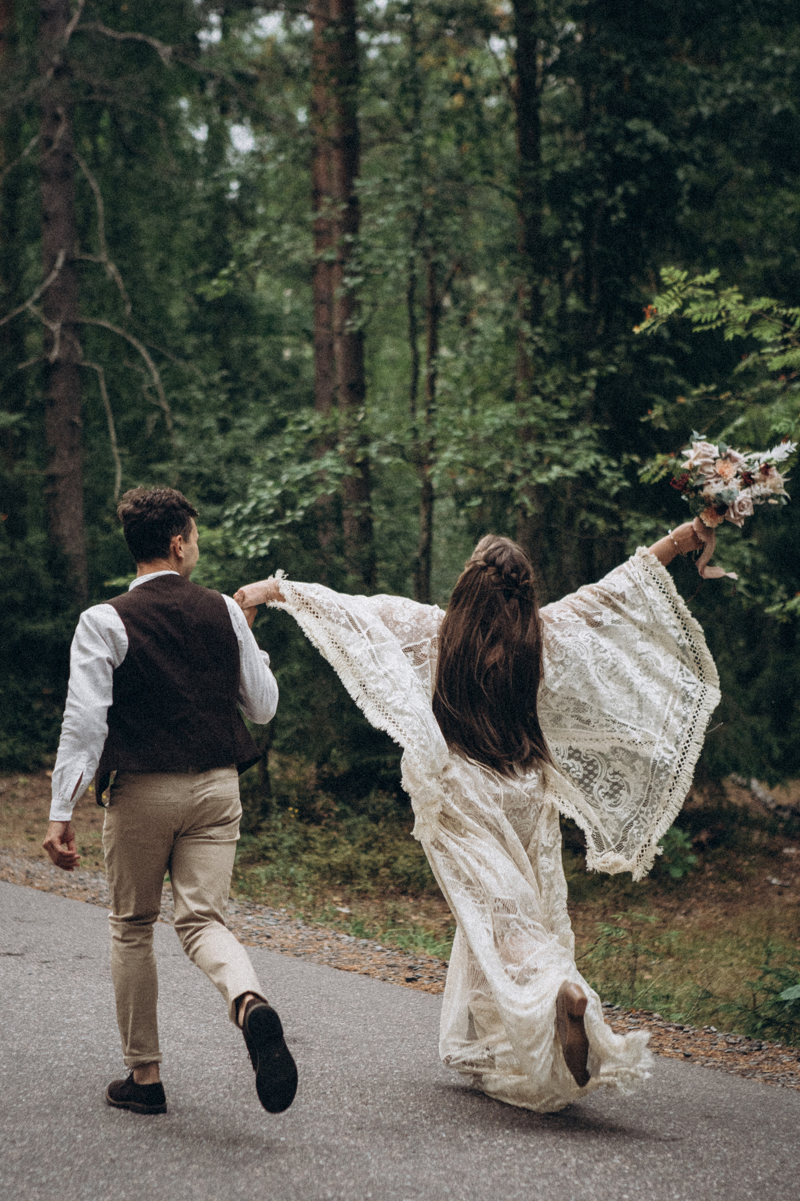 Праздновать годовщину в лесу. Даша Яковенко Фотограф Спб