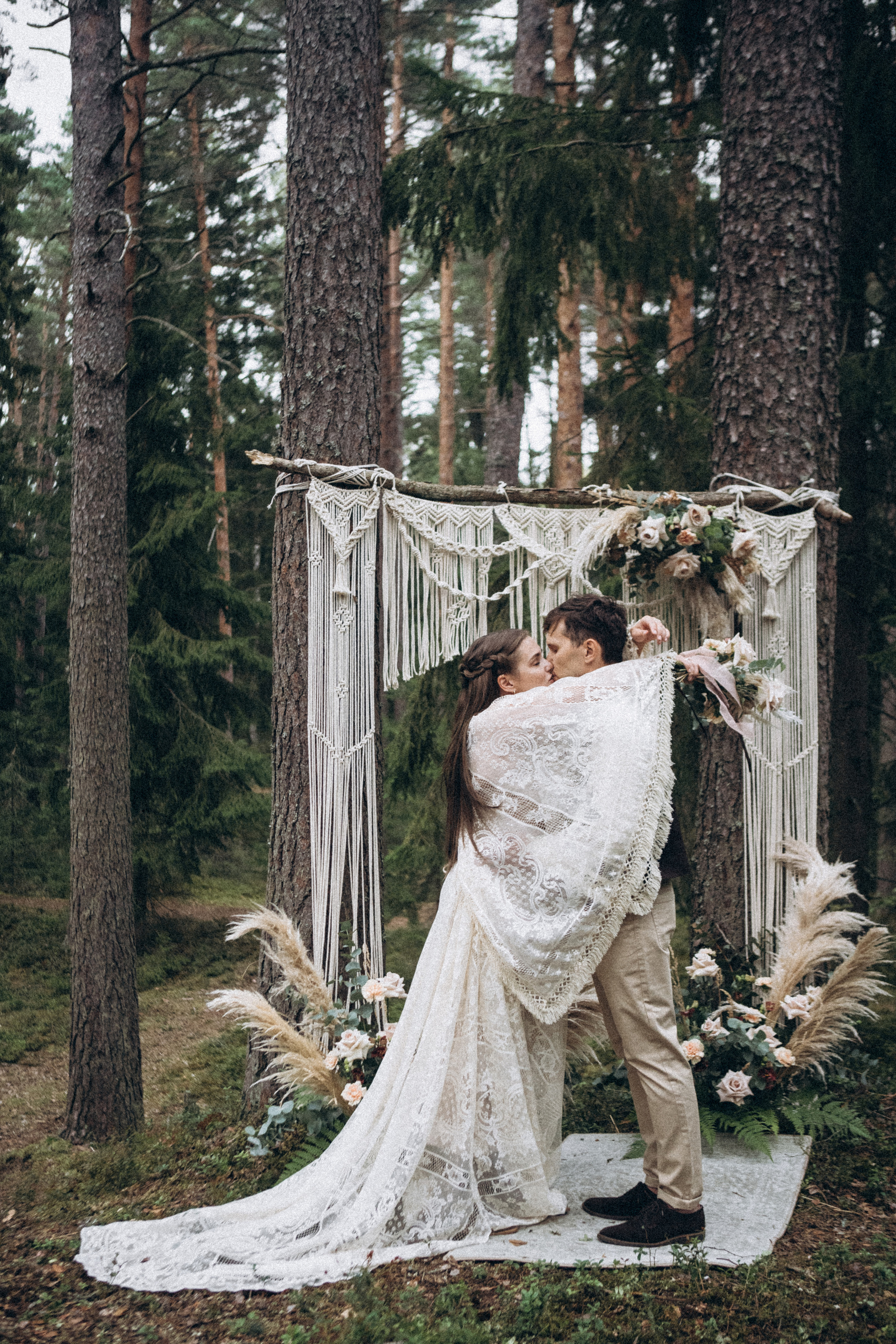 Праздновать годовщину в лесу. Даша Яковенко Фотограф Спб