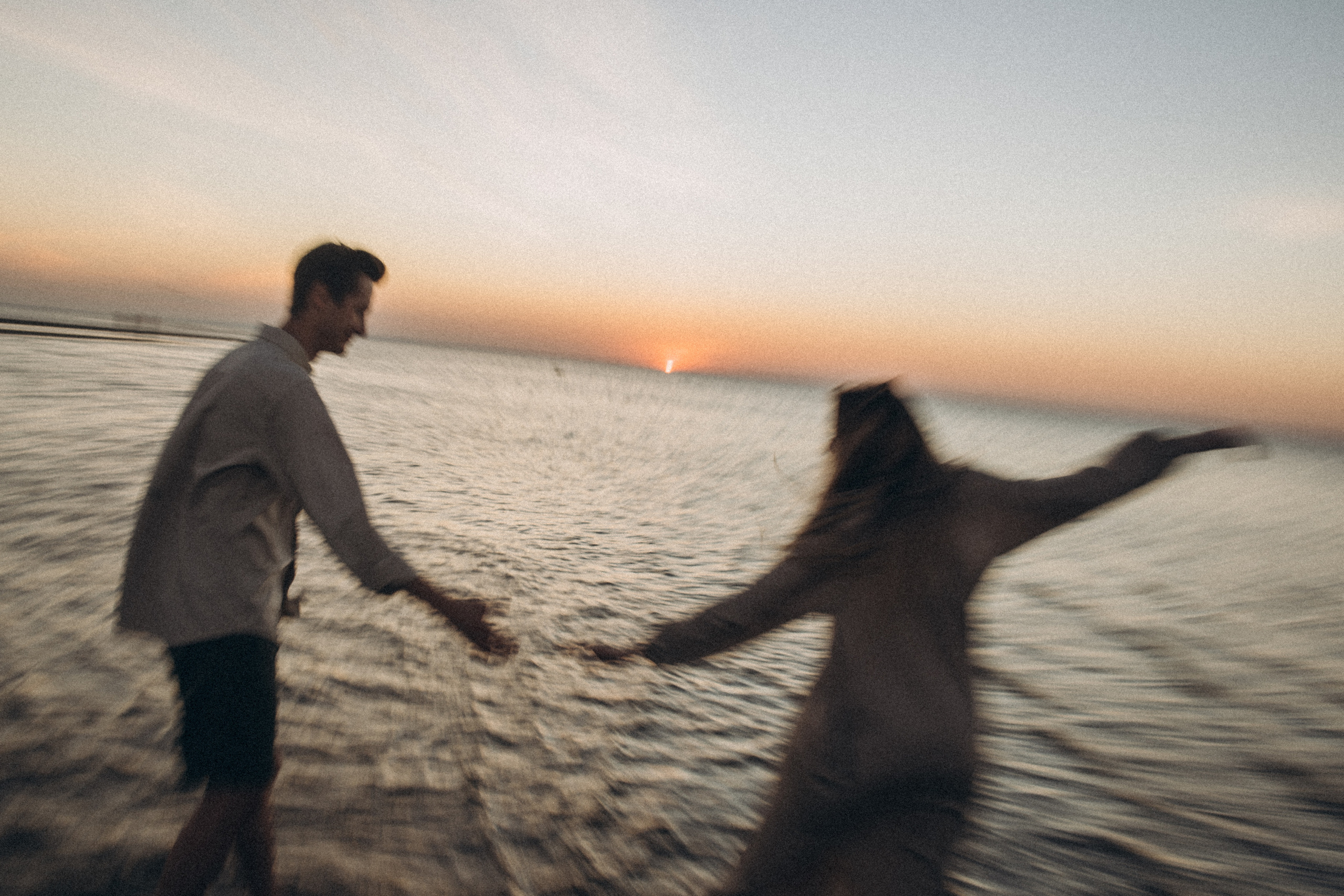 Ловить закат на заливе. Даша Яковенко Фотограф Спб