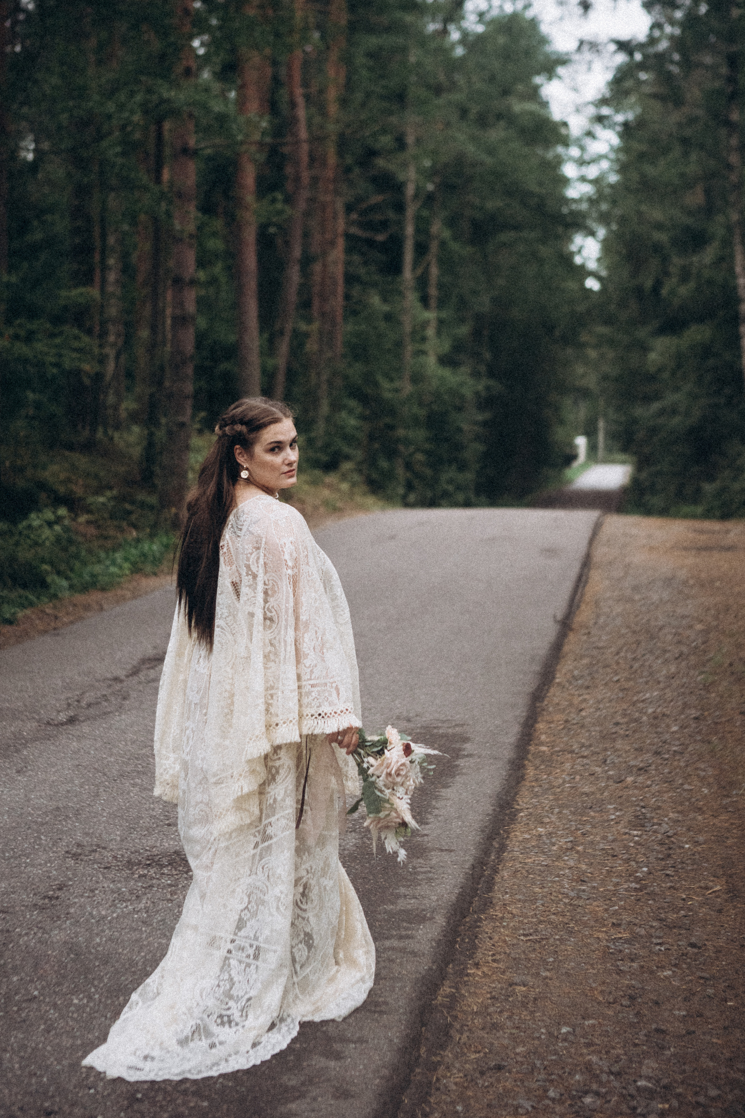 Праздновать годовщину в лесу. Даша Яковенко Фотограф Спб