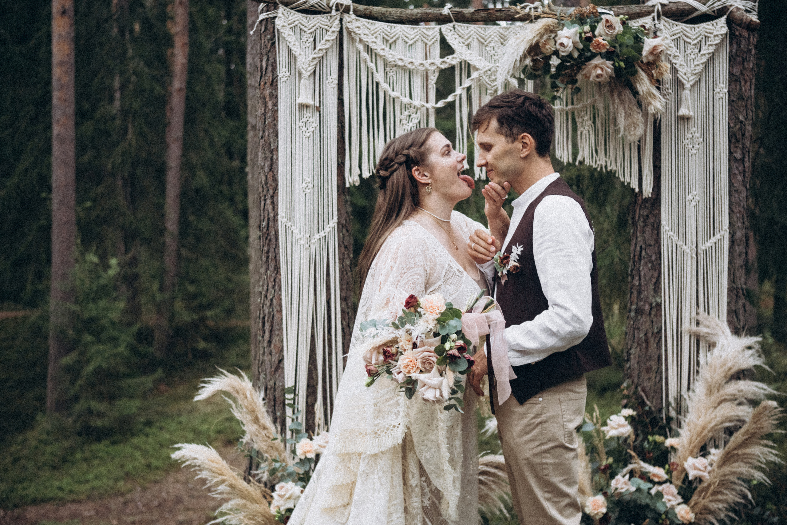 Праздновать годовщину в лесу. Даша Яковенко Фотограф Спб