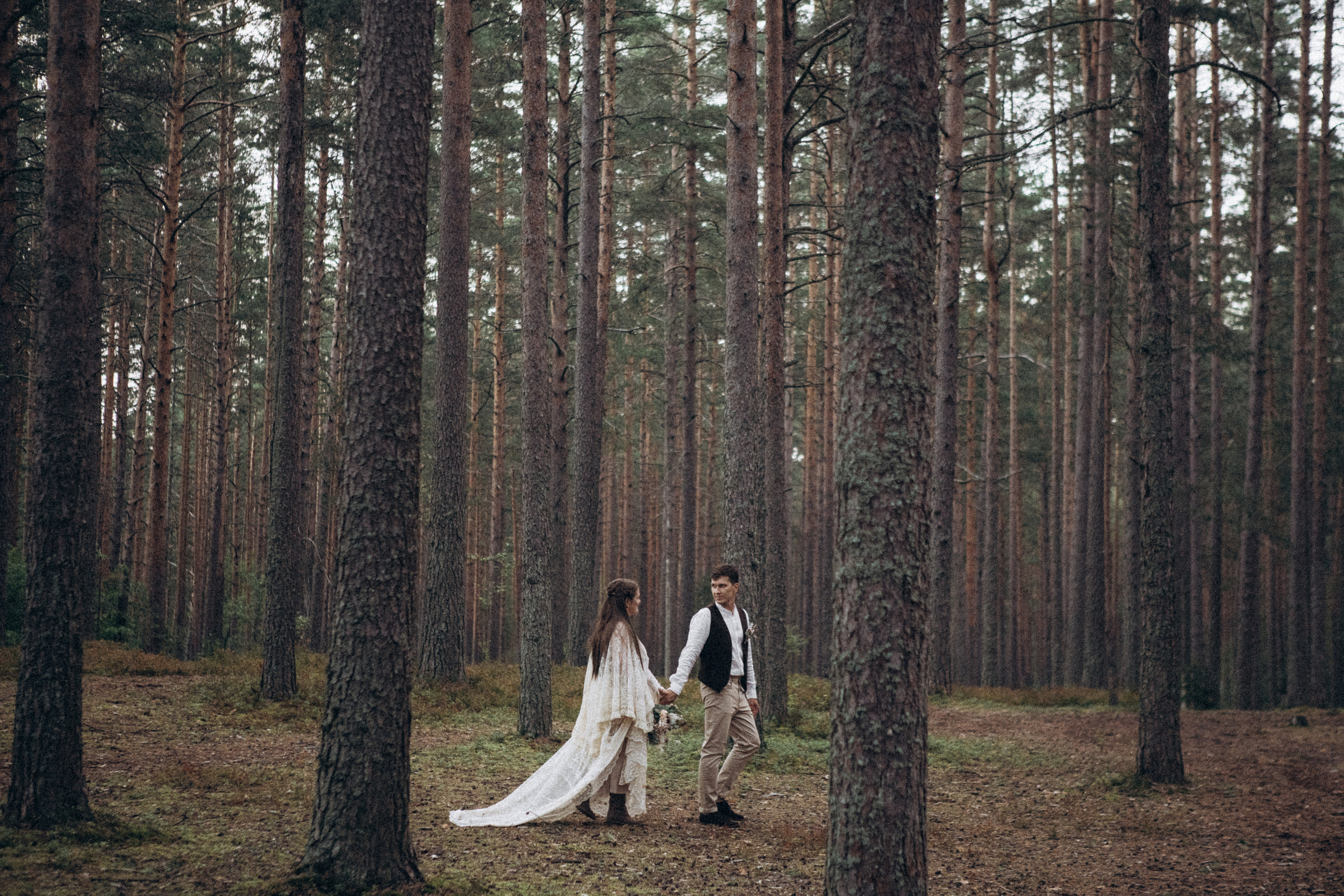 Праздновать годовщину в лесу. Даша Яковенко Фотограф Спб