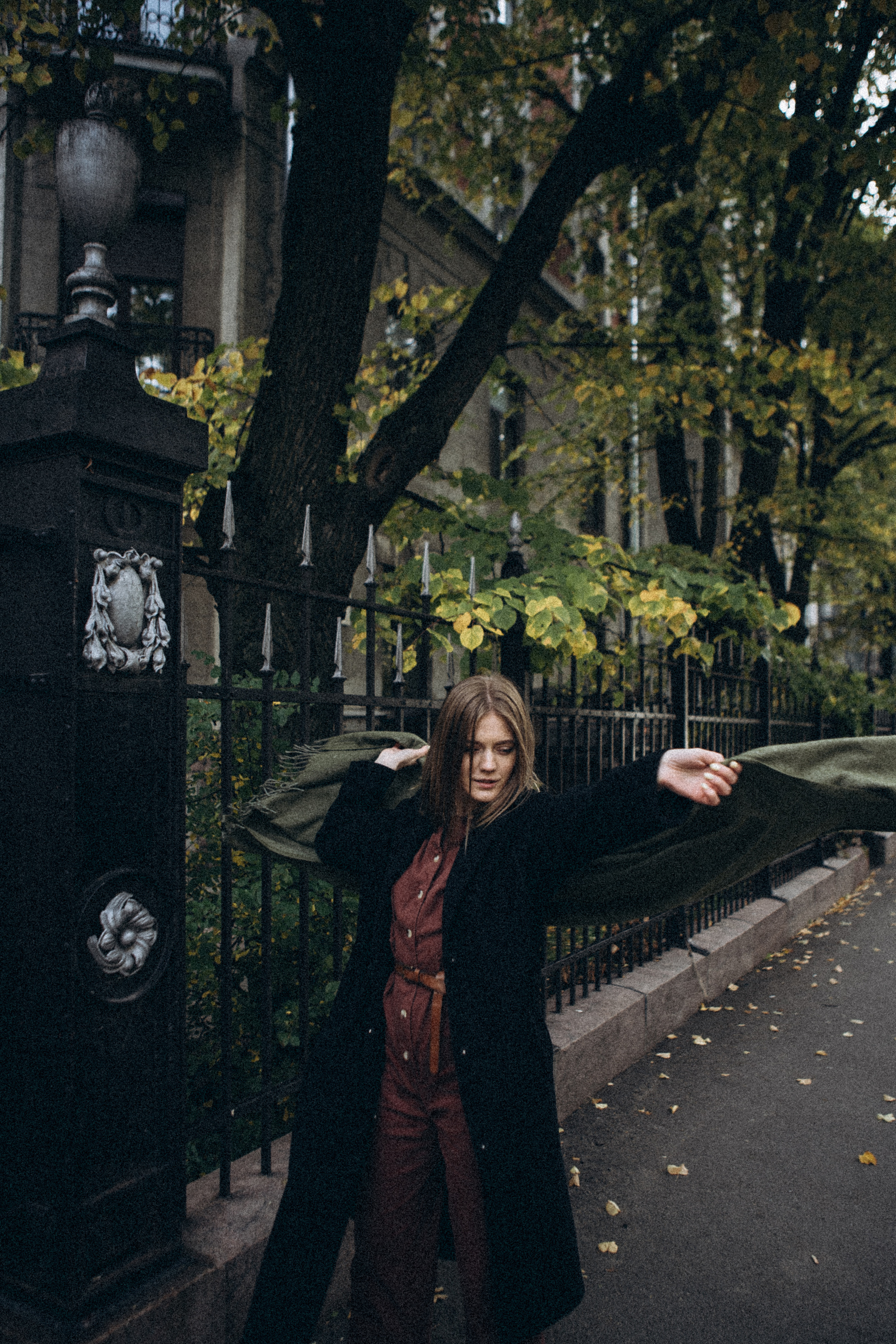 Шуршать первыми листьями. Даша Яковенко Фотограф Спб